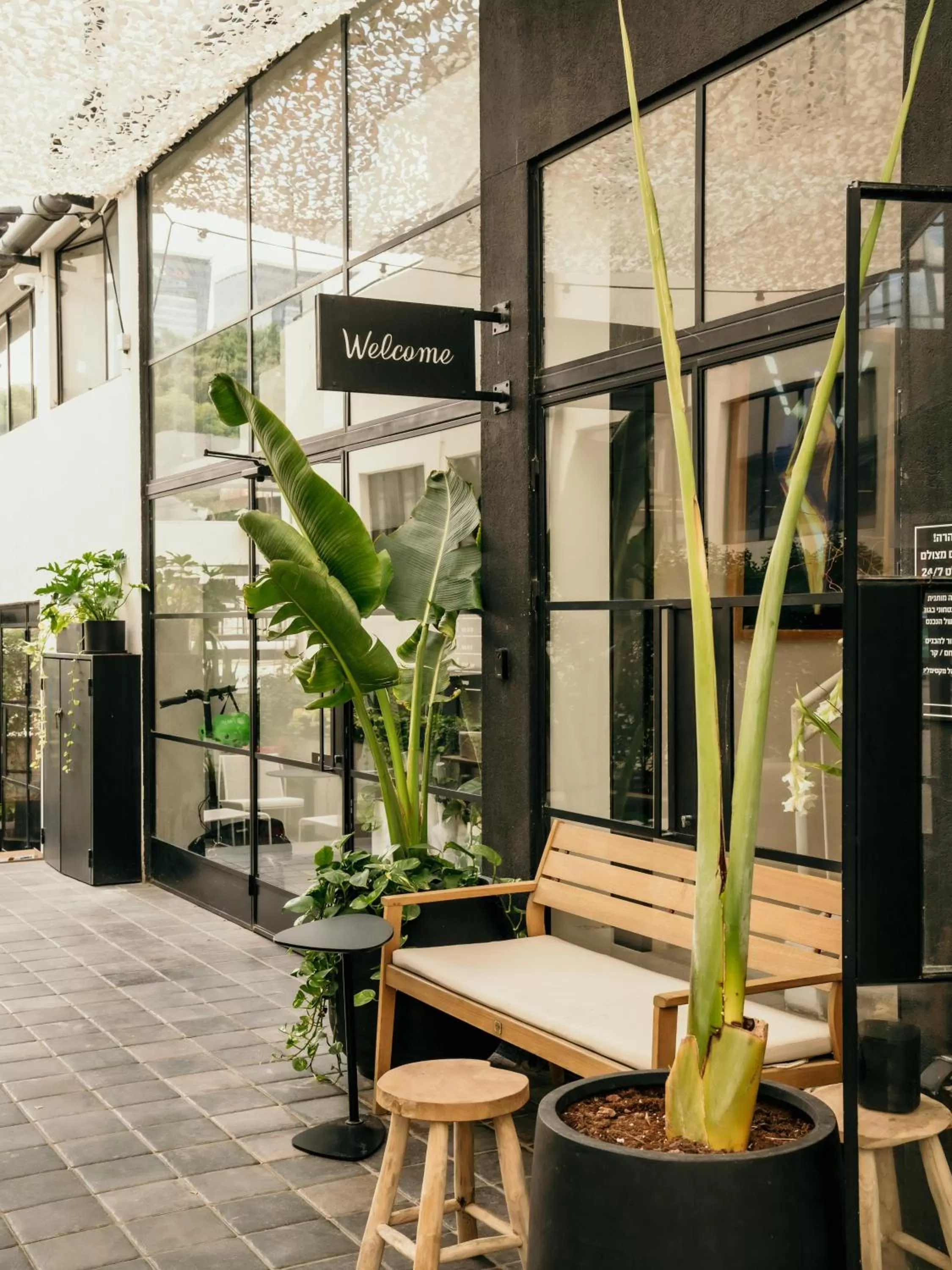 Patio in DeBlox living - Ben Avigdor Apartments