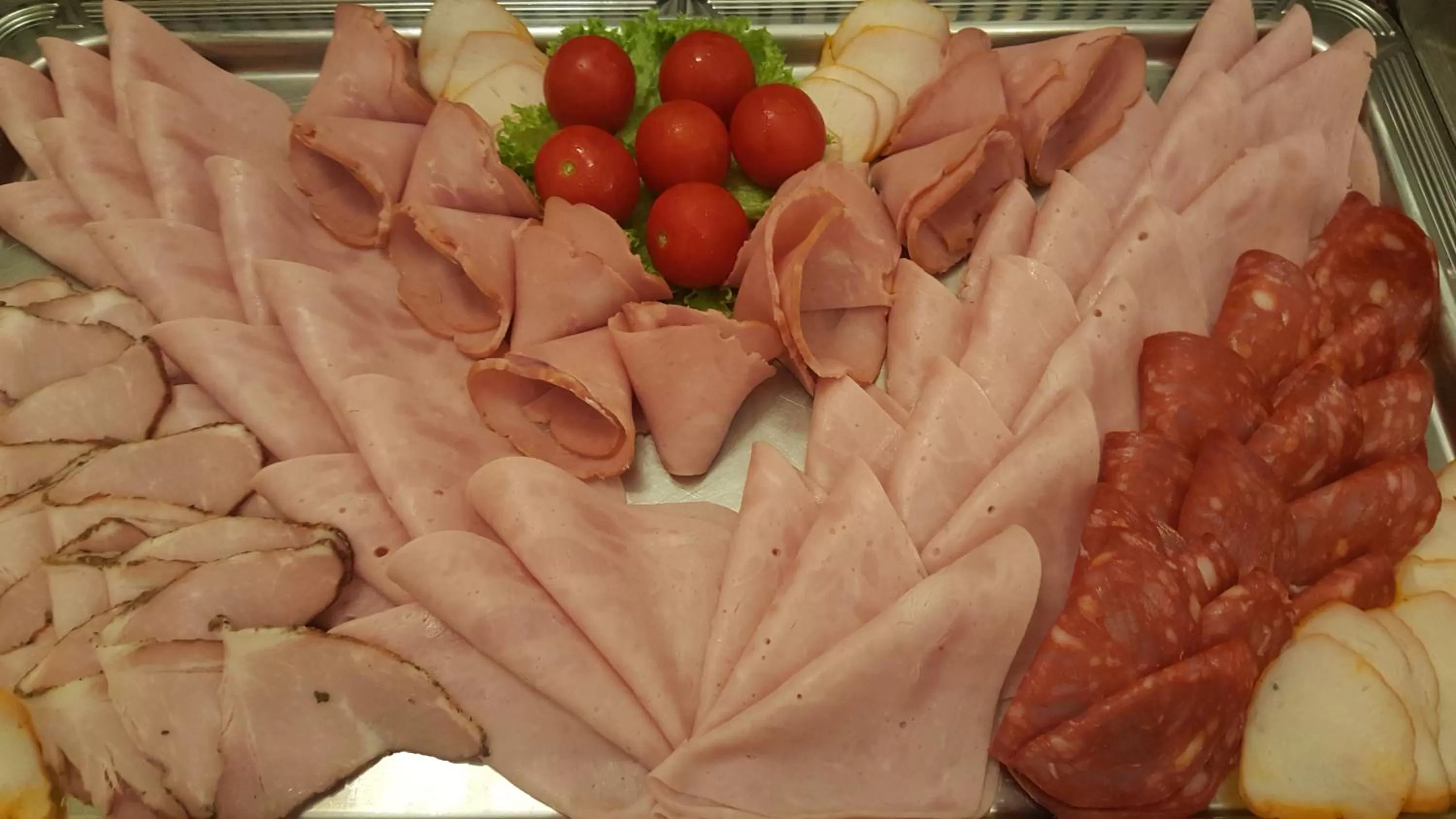 Buffet breakfast in Hotel Select