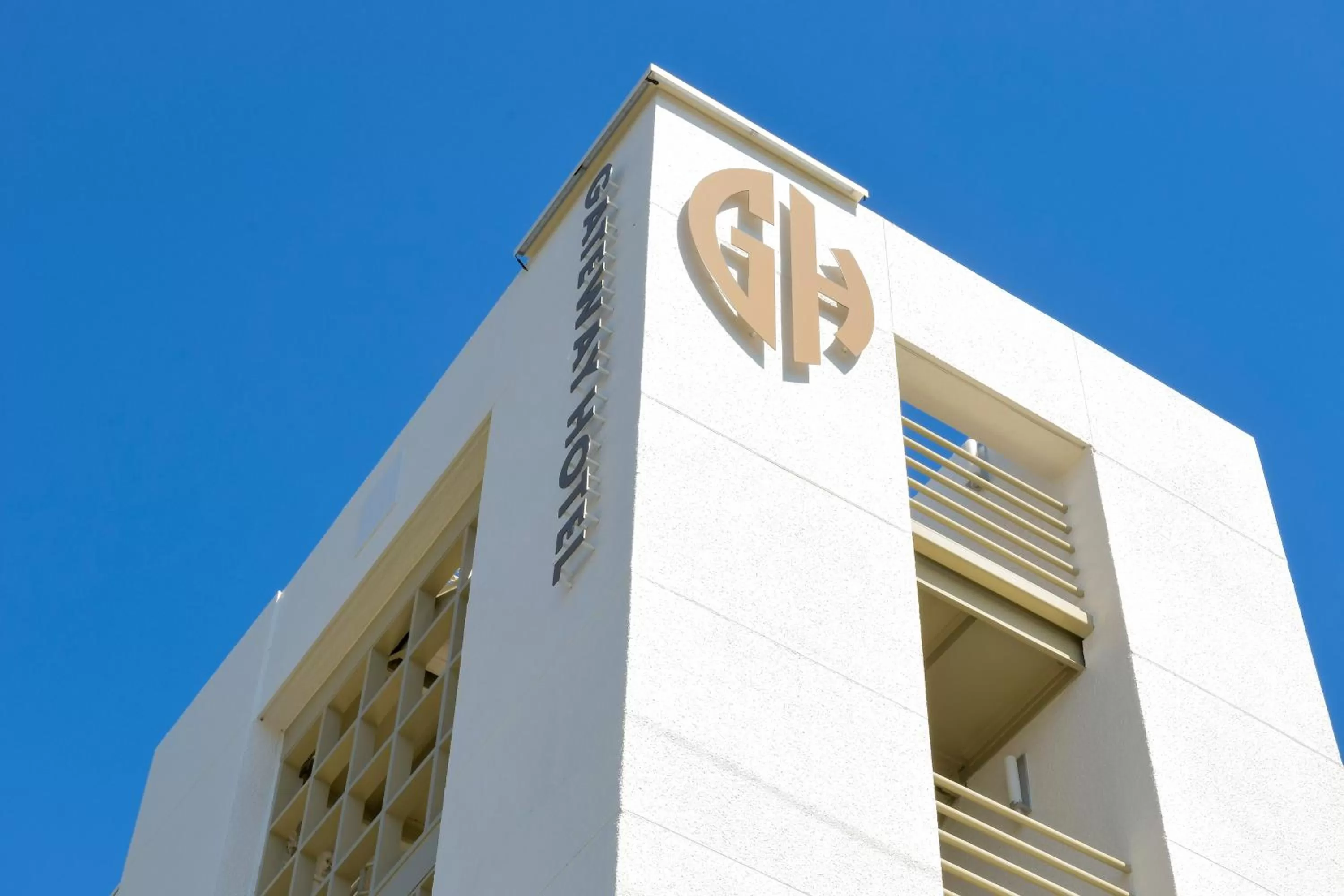 Property logo or sign in Gateway Hotel Santa Monica