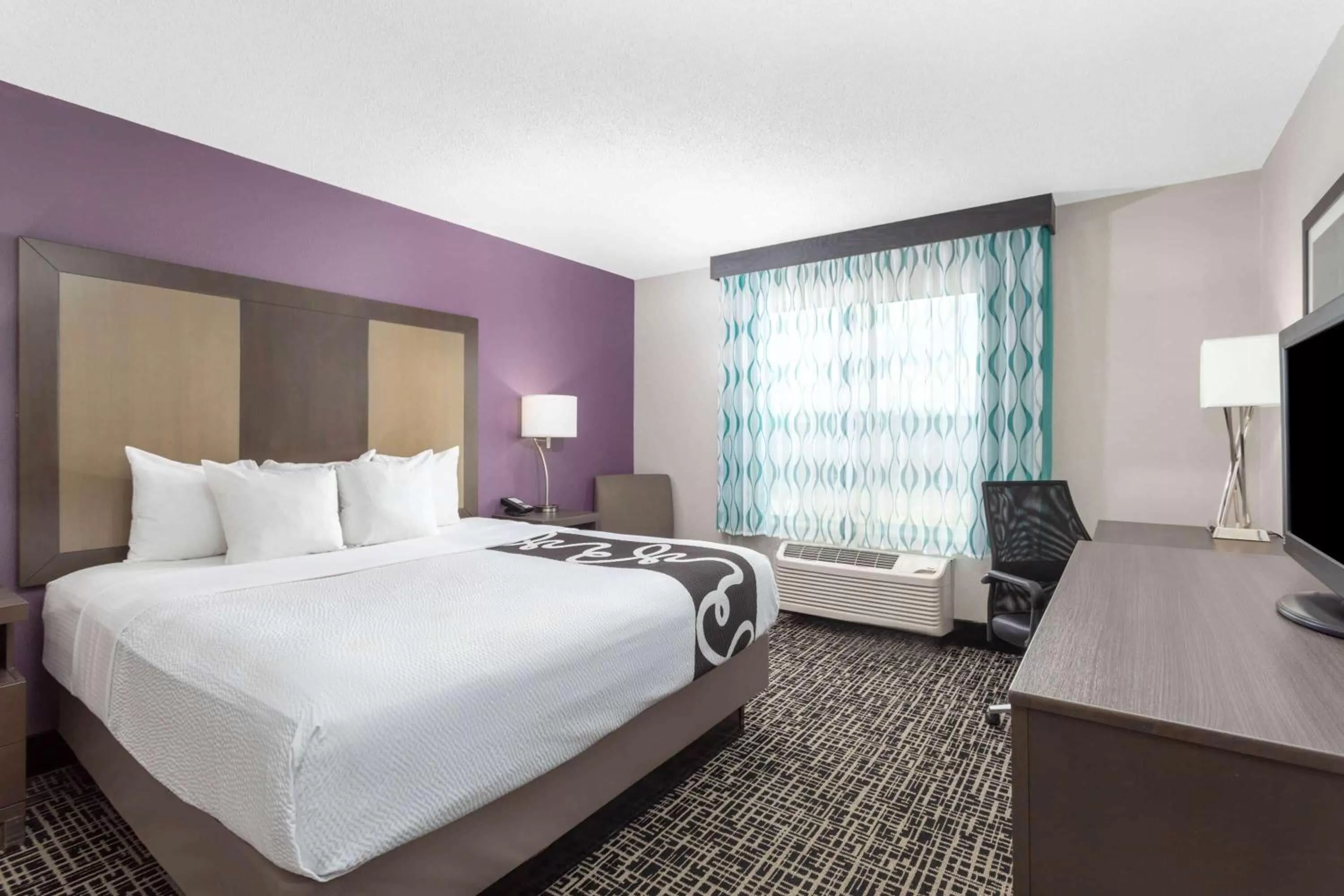 Photo of the whole room in La Quinta by Wyndham Hopkinsville