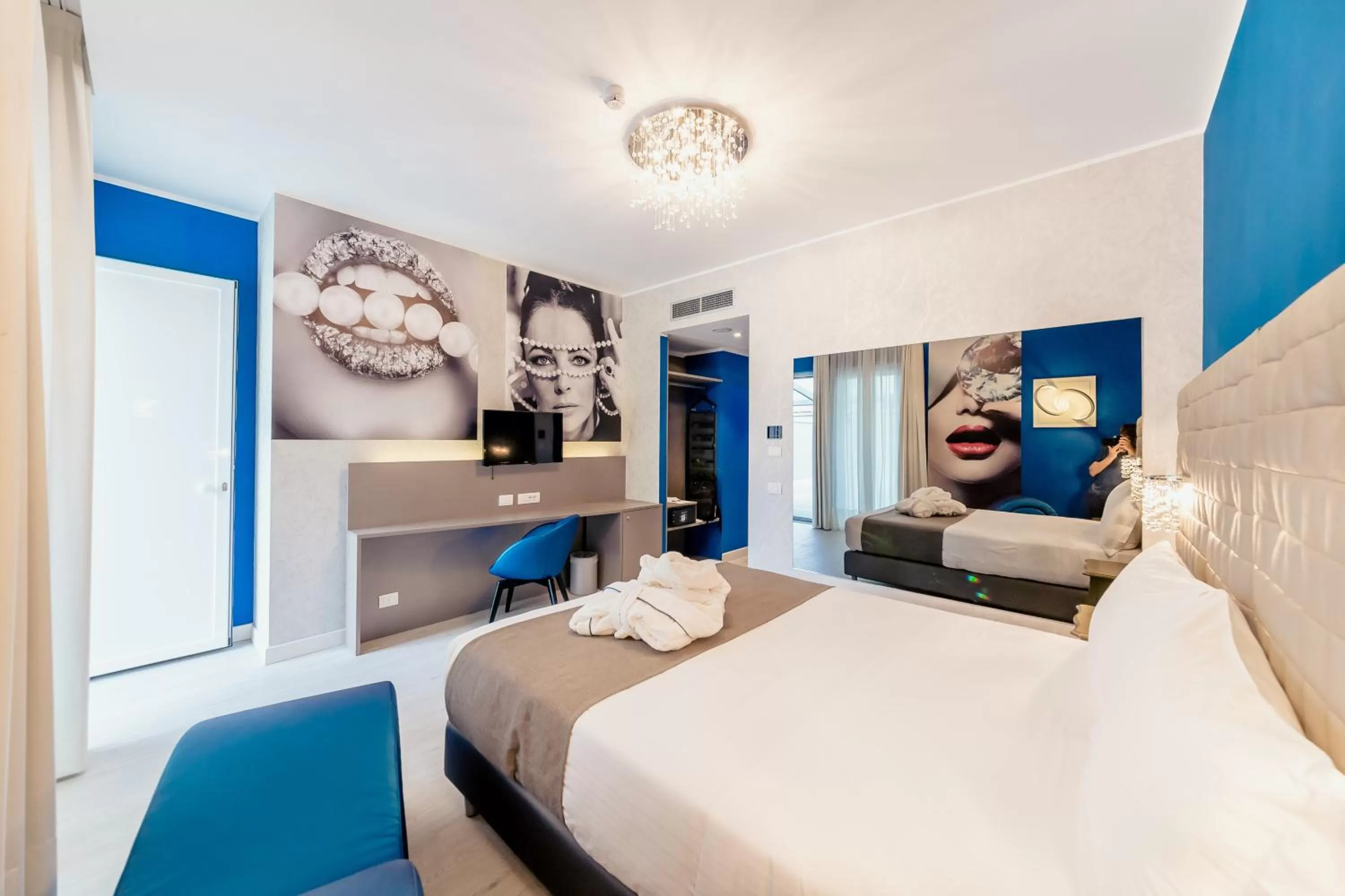 Photo of the whole room, Bed in Diamante MHotel