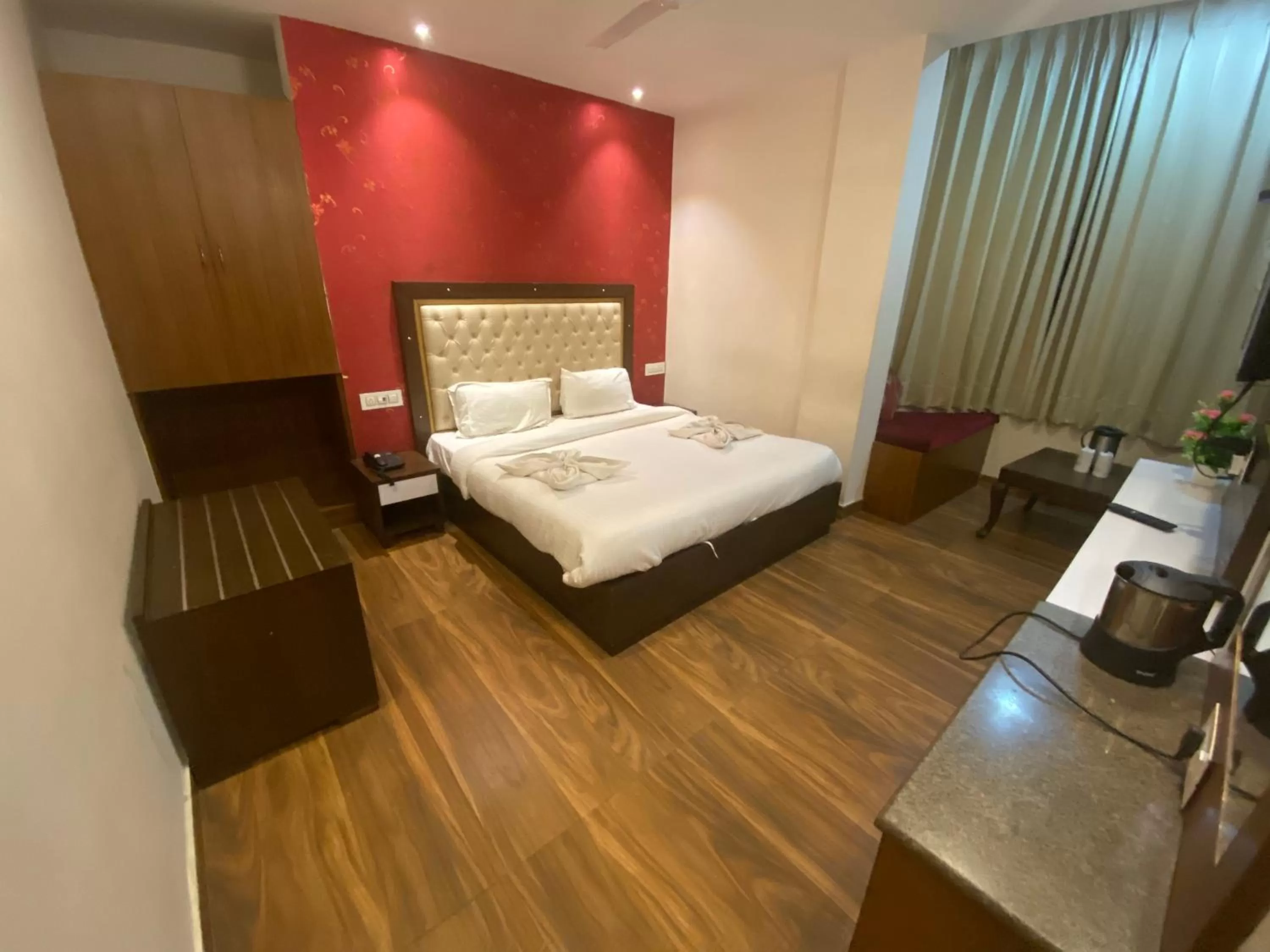 Bed in Hotel Ambika Resort Manali