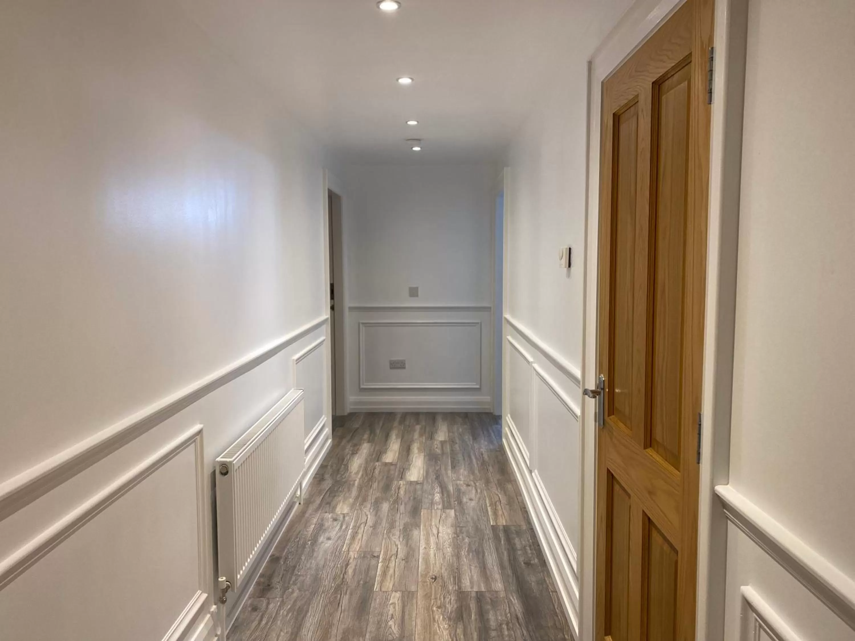 Property building in Rostrevor Valley Holiday Park Rooms with Hot tub and car service