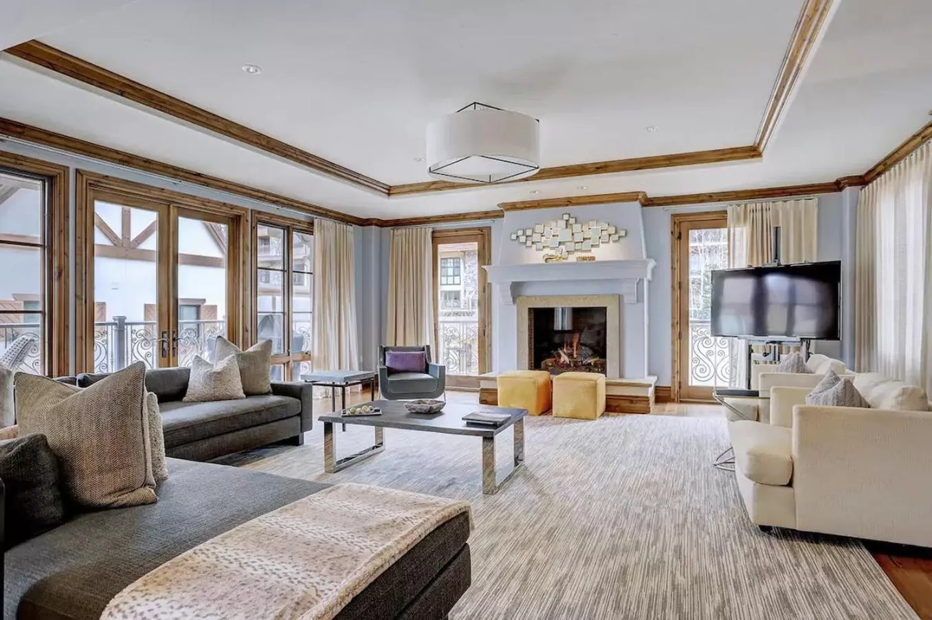 Living room in The Arrabelle at Vail Square, a RockResort