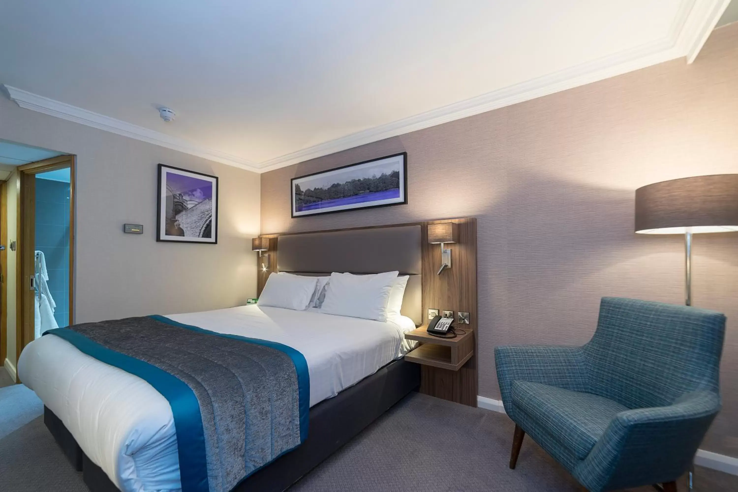 Standard Room in Holiday Inn Nottingham by IHG Standard Room in Holiday Inn Nottingham by IHG