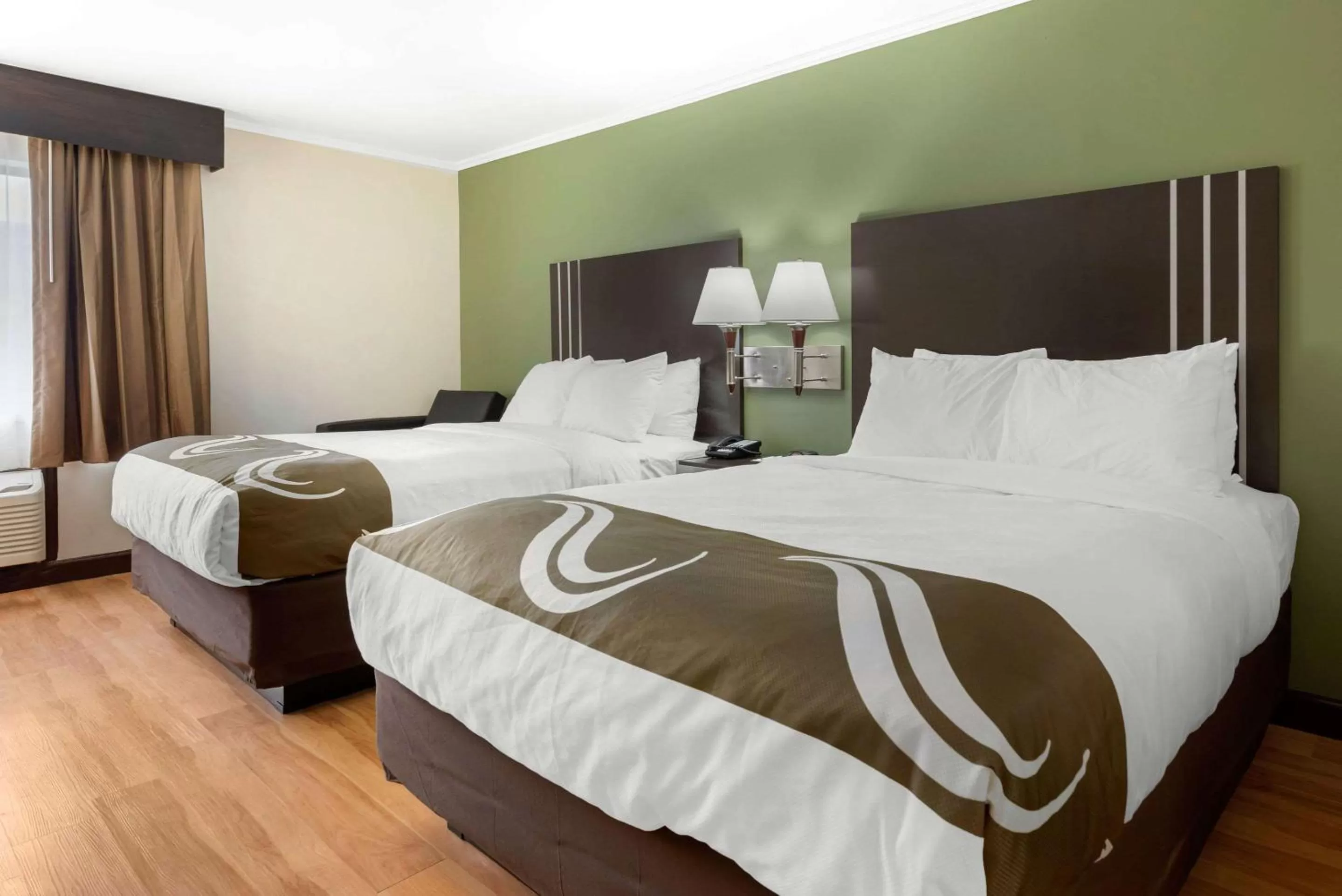 Photo of the whole room, Bed in Quality Inn Fairborn near Wright Patterson AFB