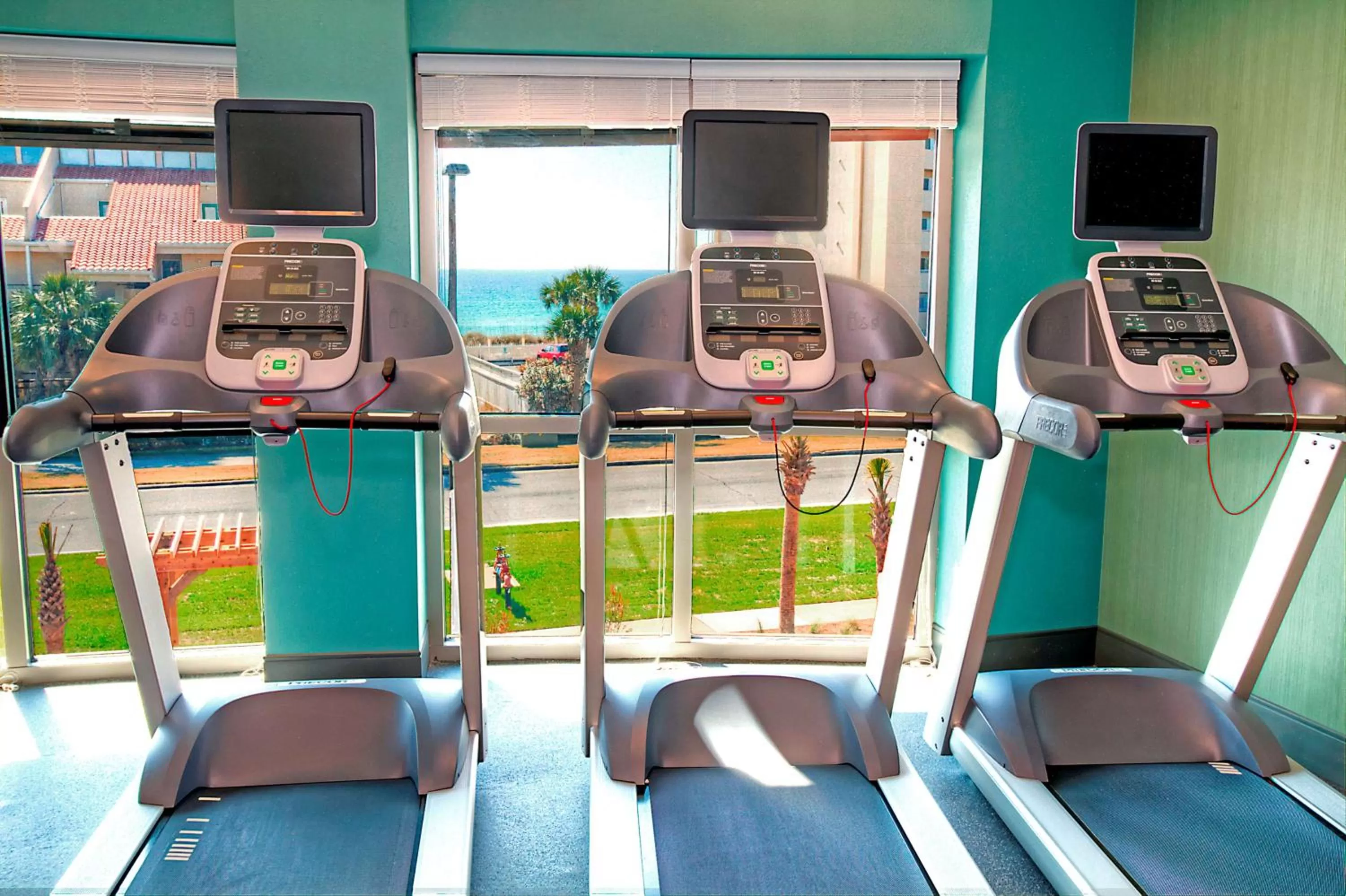 Fitness centre/facilities in Hampton Inn & Suites Destin