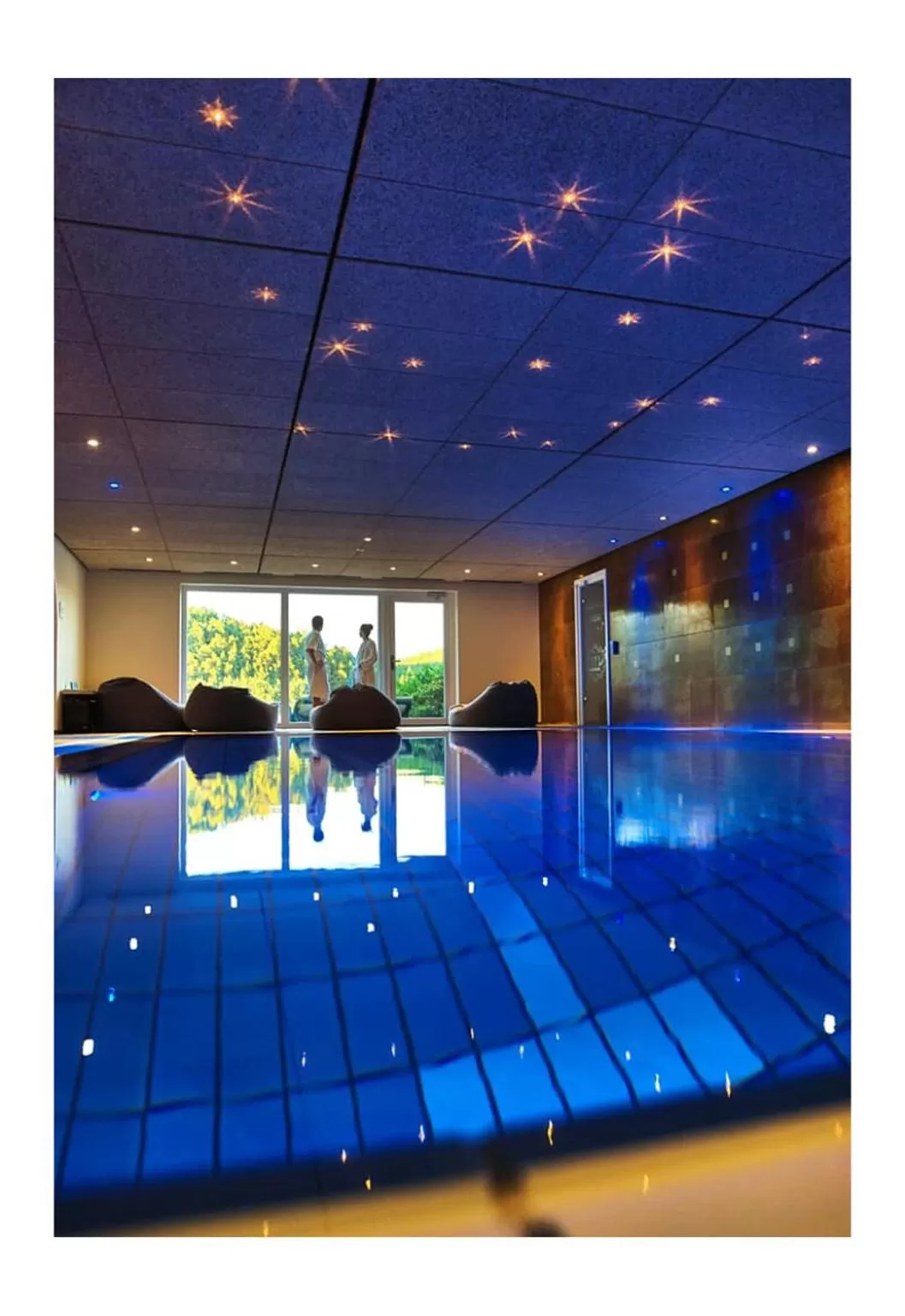 Swimming pool in Zedernhof Gesundheits- & Wellnesshotel