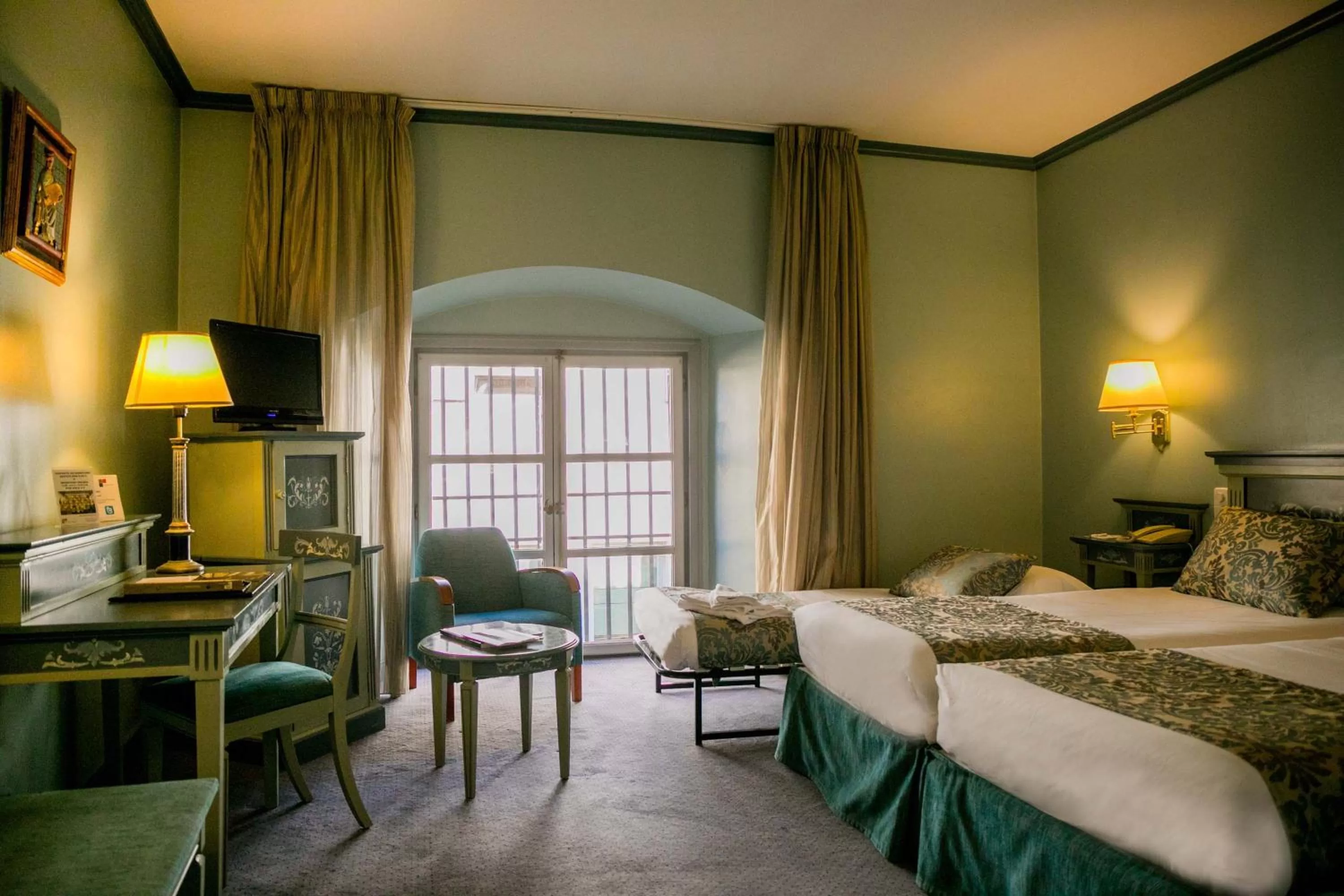 TV and multimedia, Bed in Palacio de los Velada