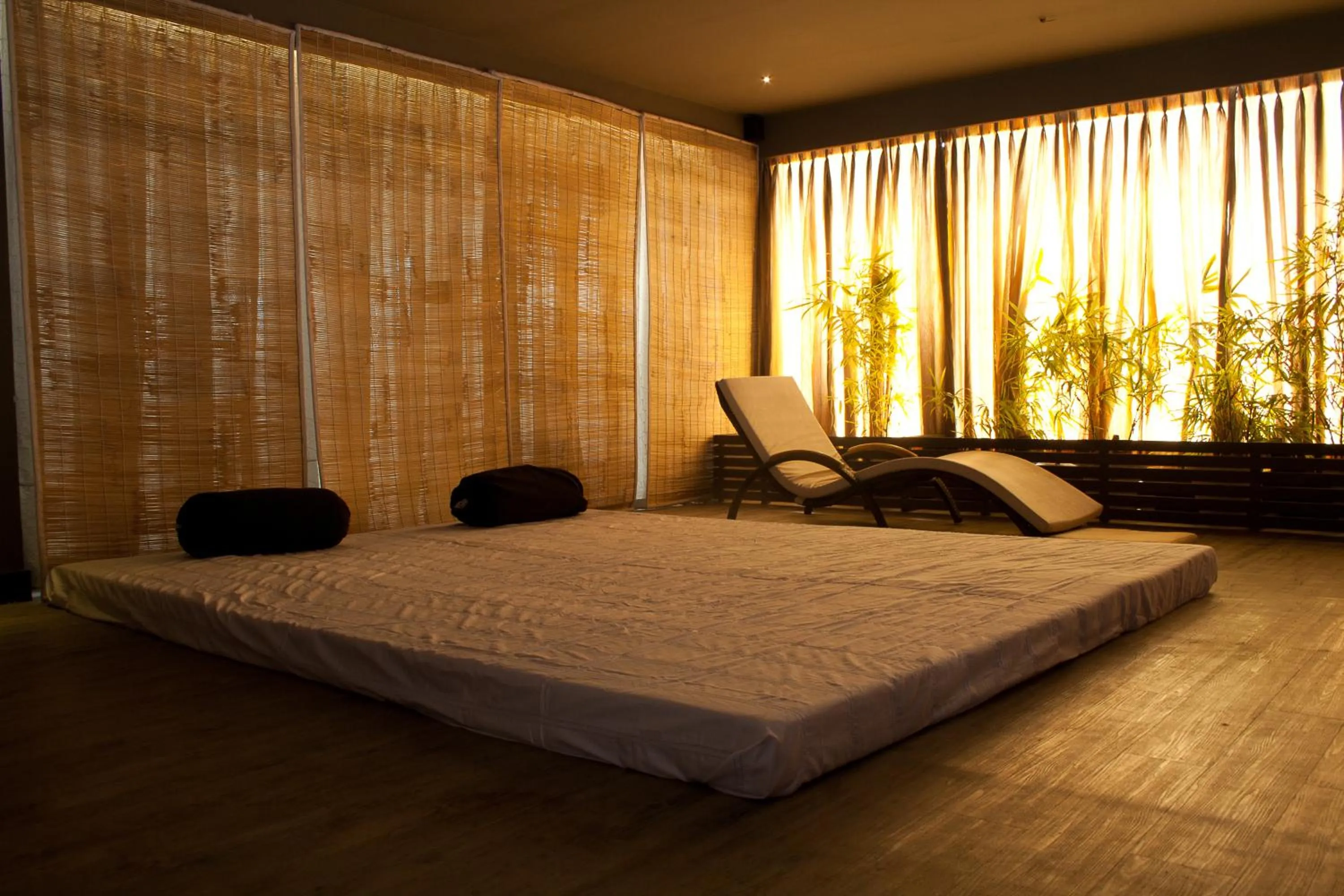 Spa and wellness centre/facilities, Bed in Hotel Parc Estique