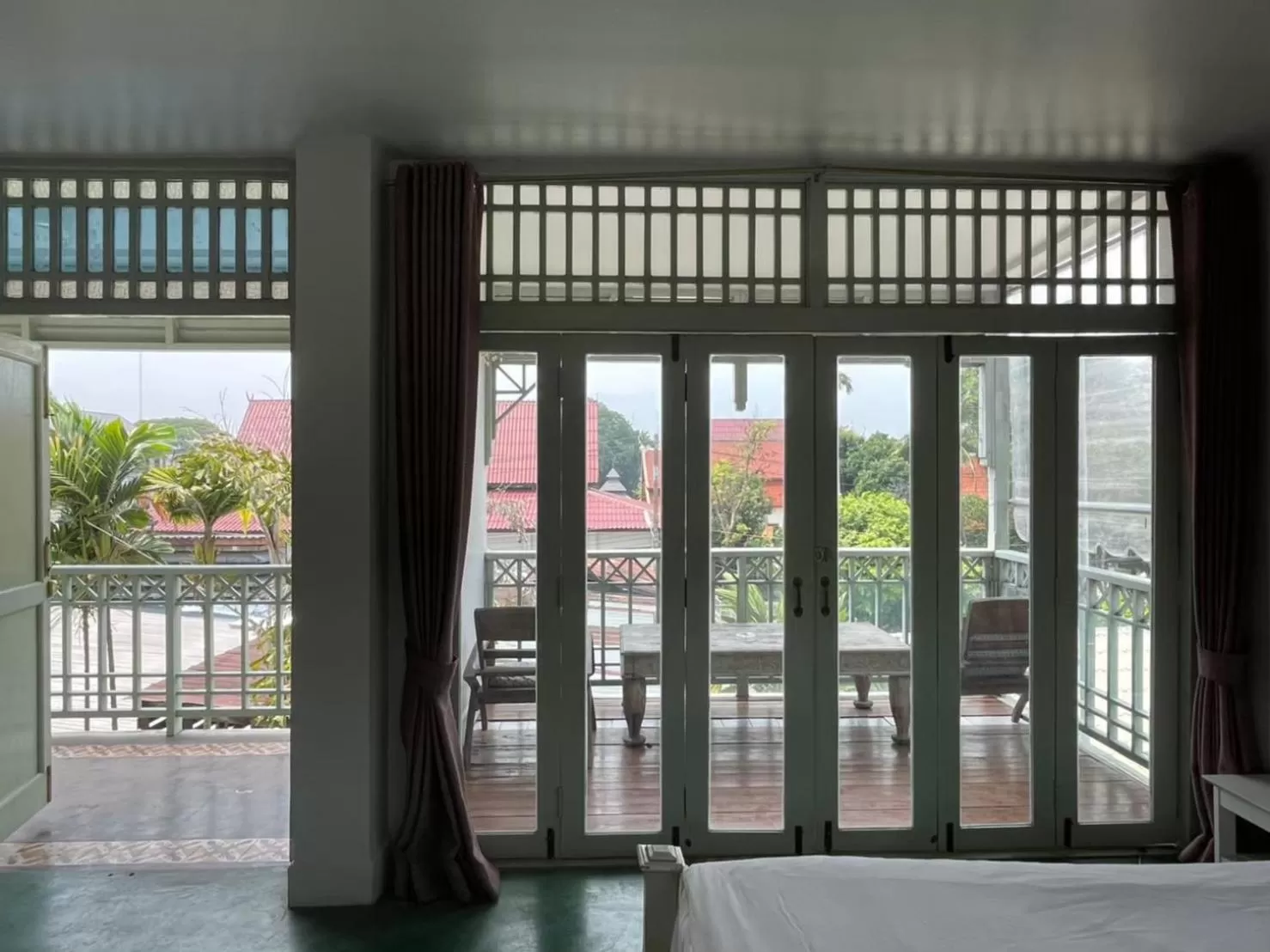 View (from property/room), Bed in Villa Duangchampa