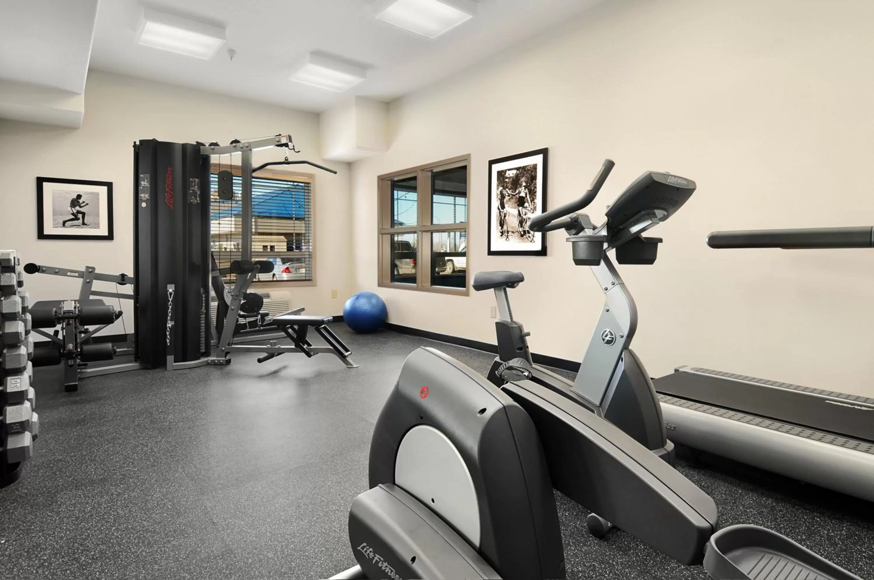 Fitness centre/facilities in Canalta Hotel Melfort