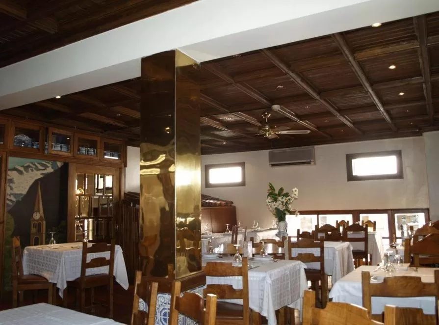 Restaurant/places to eat in Hotel Tic Tac