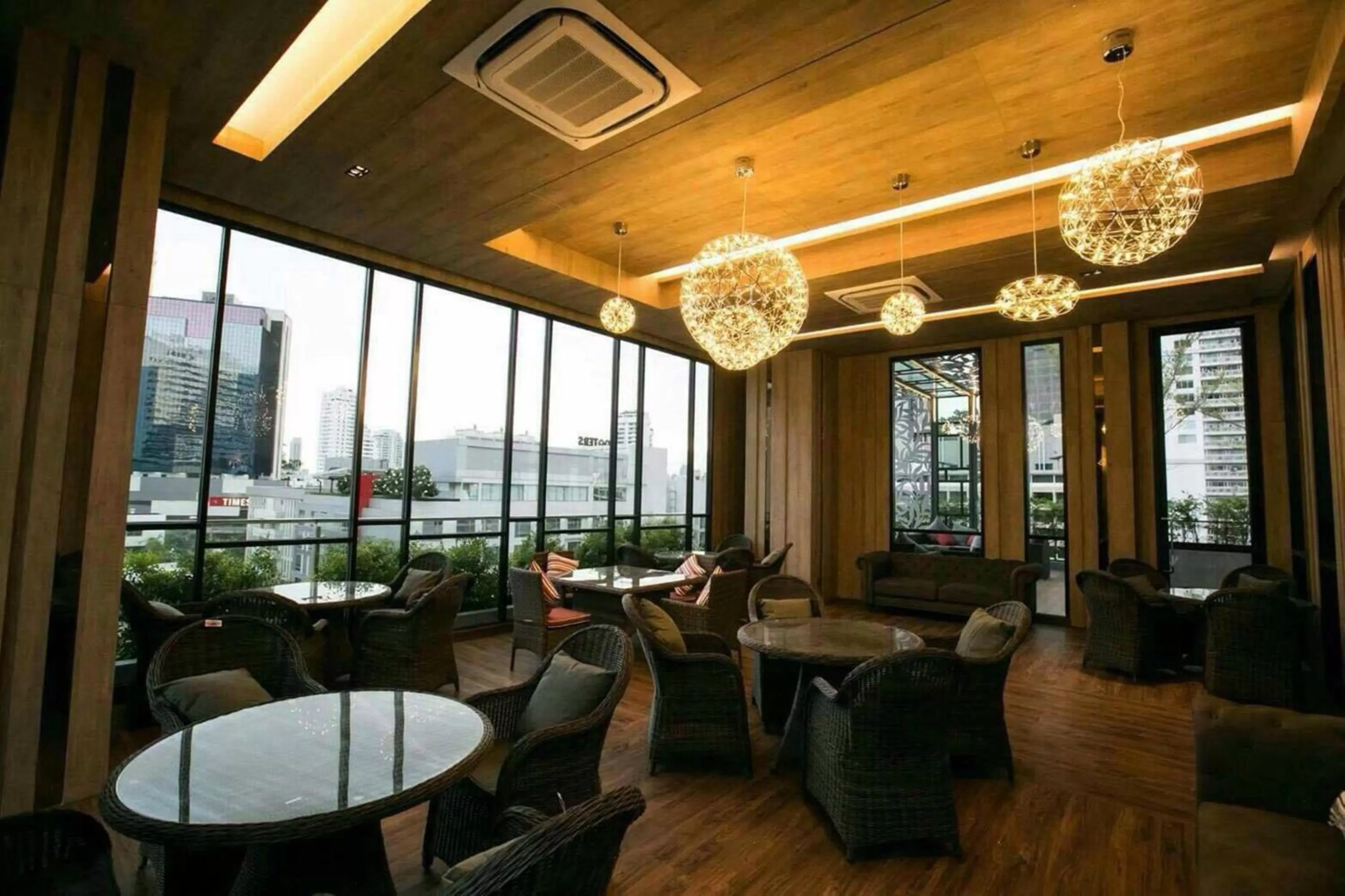 Restaurant/places to eat in Arte Hotel - SHA Extra Plus