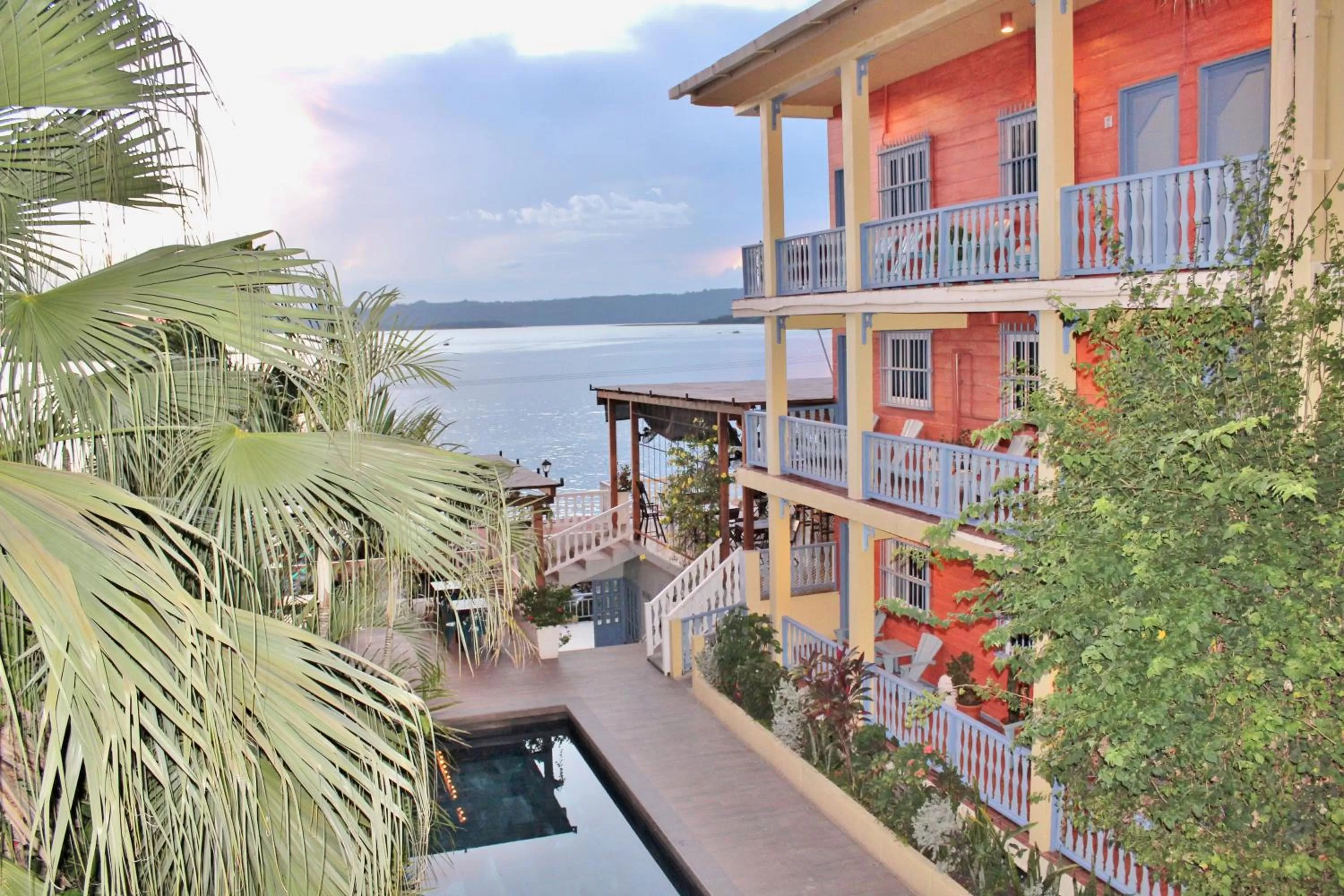 Property building in Hotel Casona de La Isla