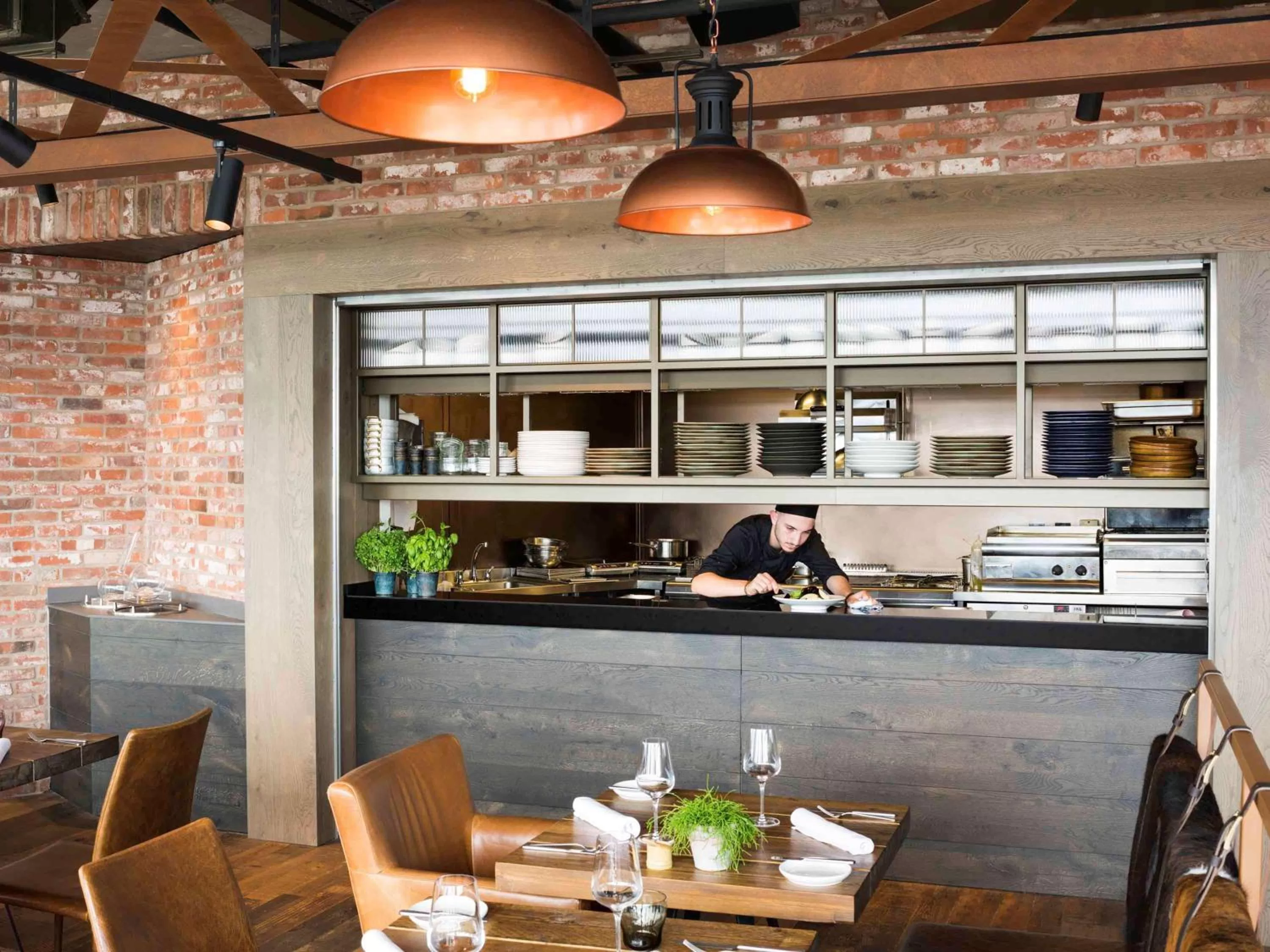 Restaurant/places to eat in Novotel London Canary Wharf