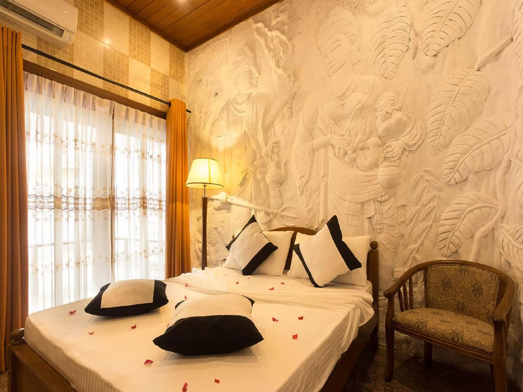 Bed in Heaven Seven Kandy