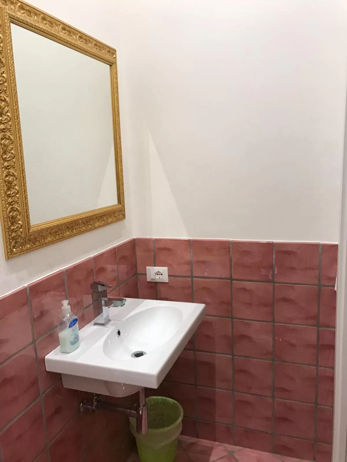 Bathroom in La Breccia A Porta Pia