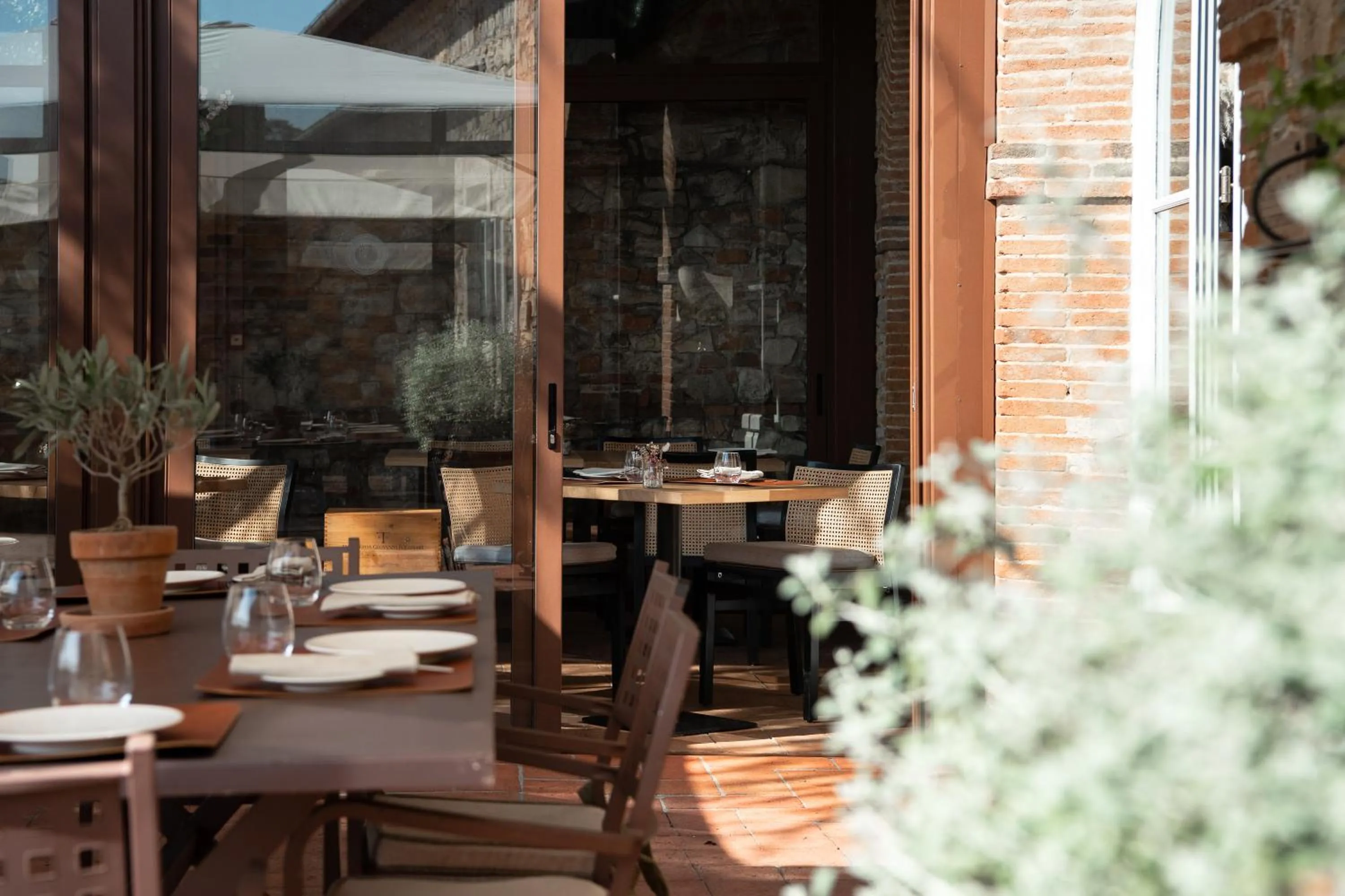 Restaurant/places to eat in Relais Villa Olmo - Place of Charme