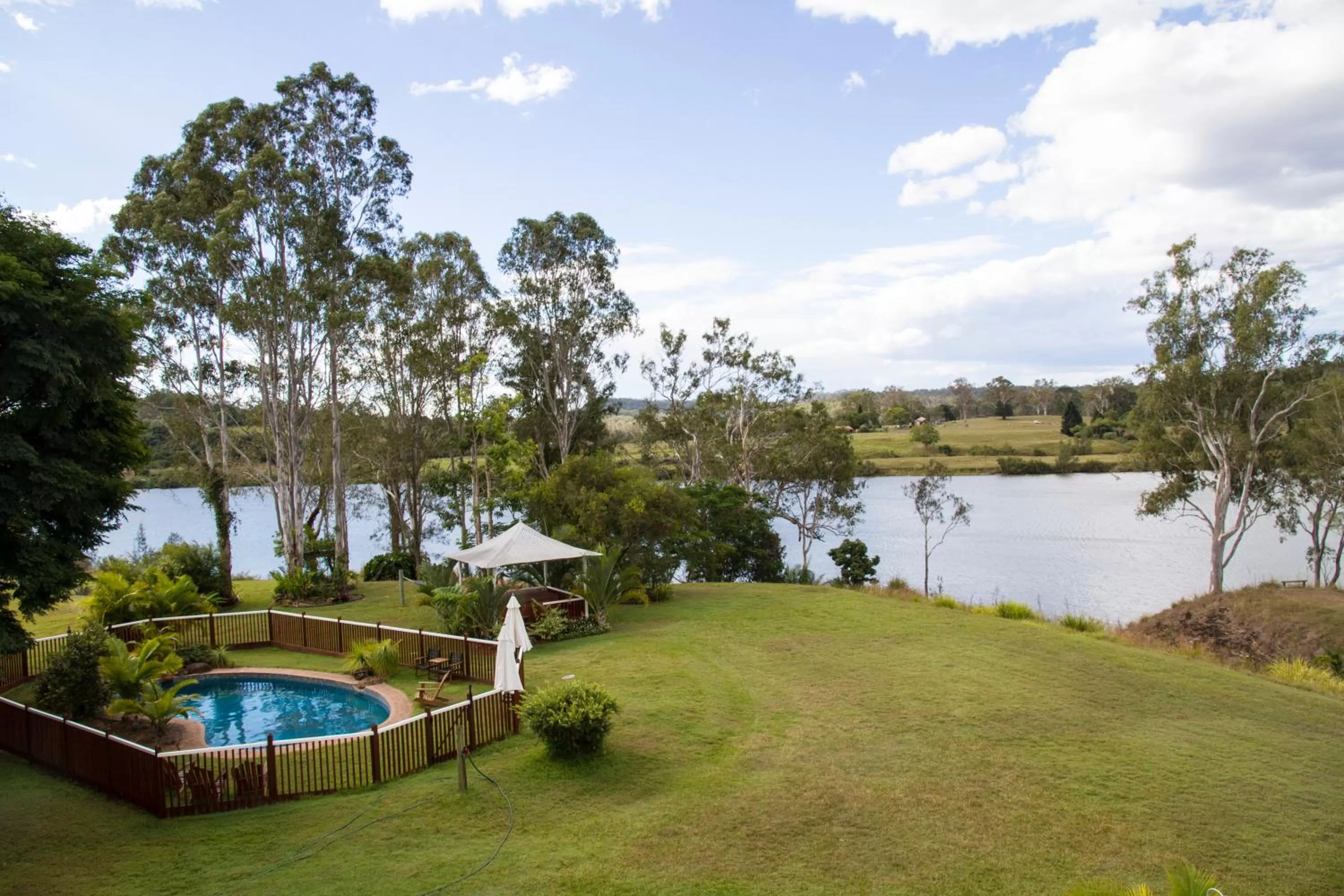 River view in Clarence River Bed & Breakfast