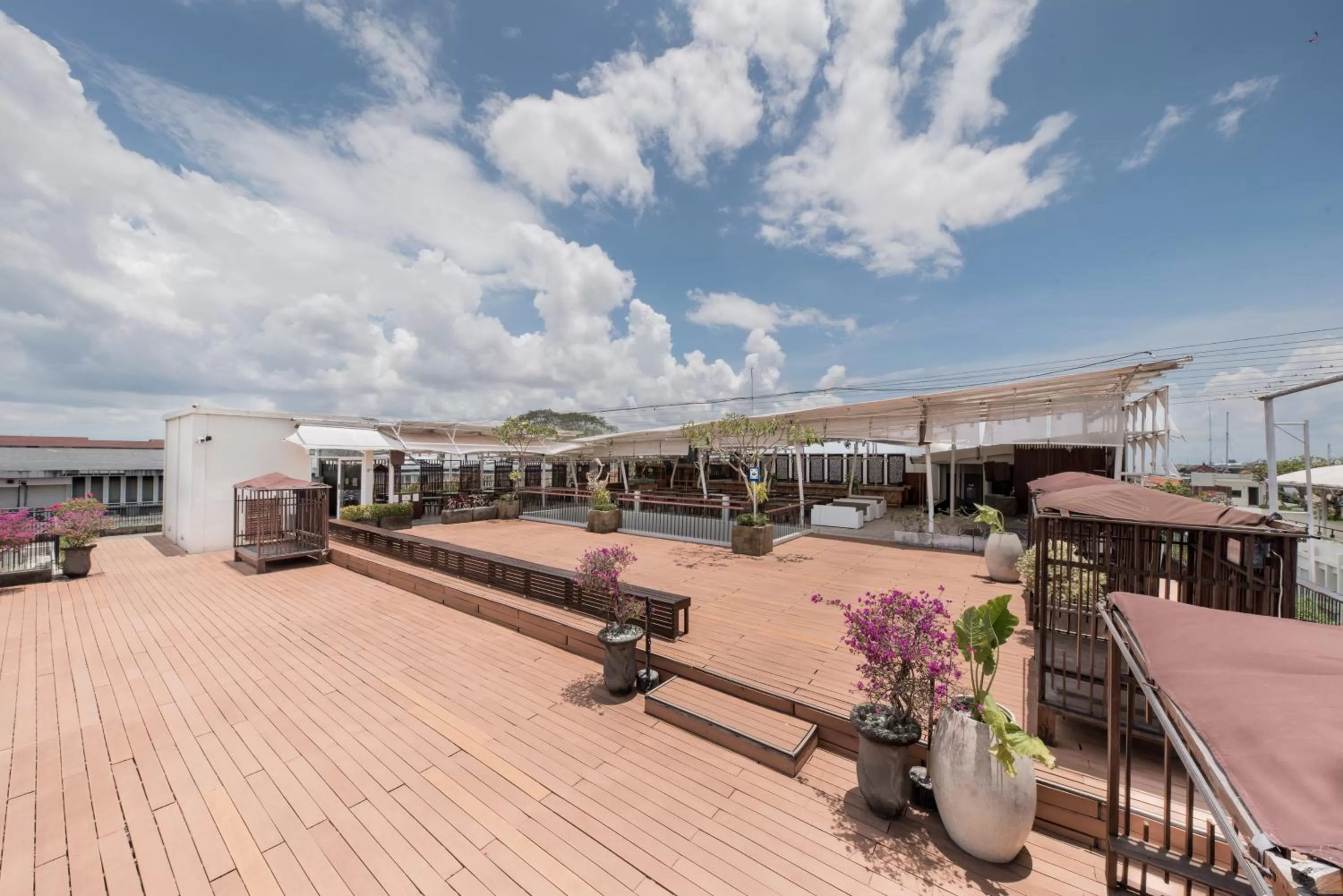 Restaurant/places to eat in The ONE Legian