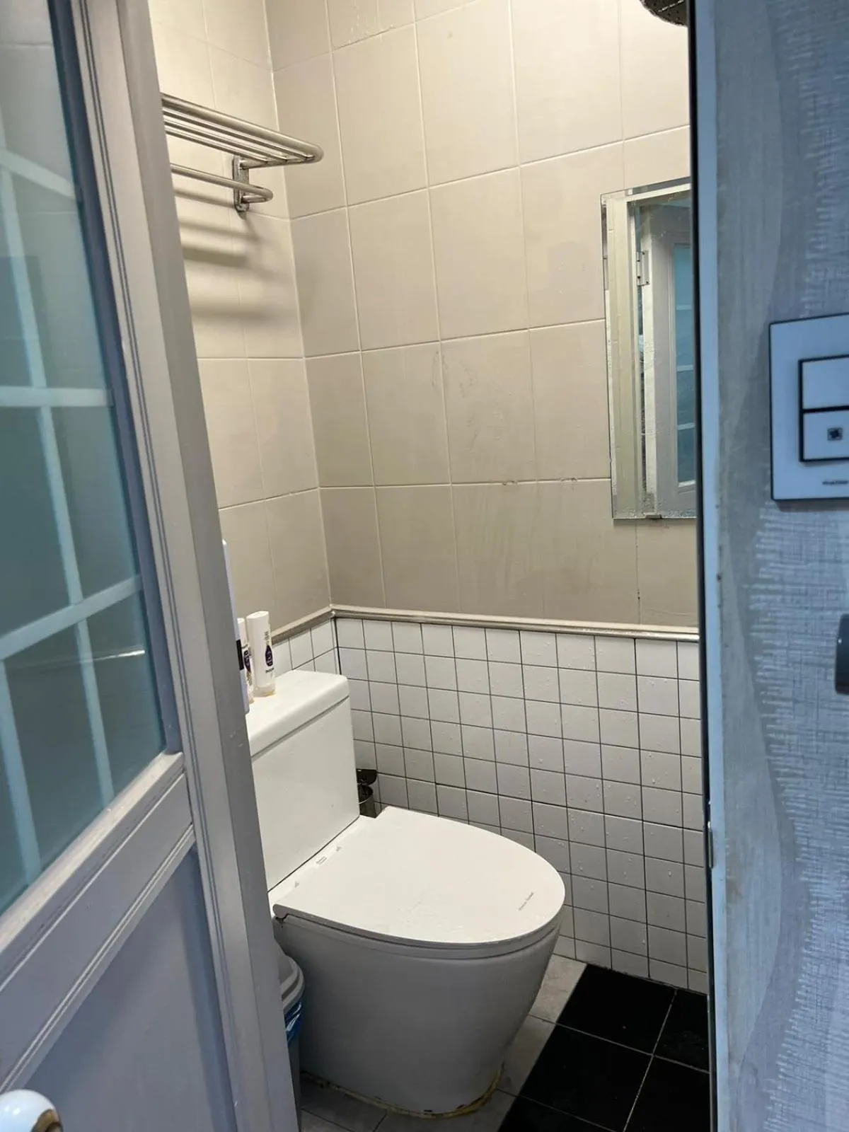 Bathroom in Hostel Korea - Original