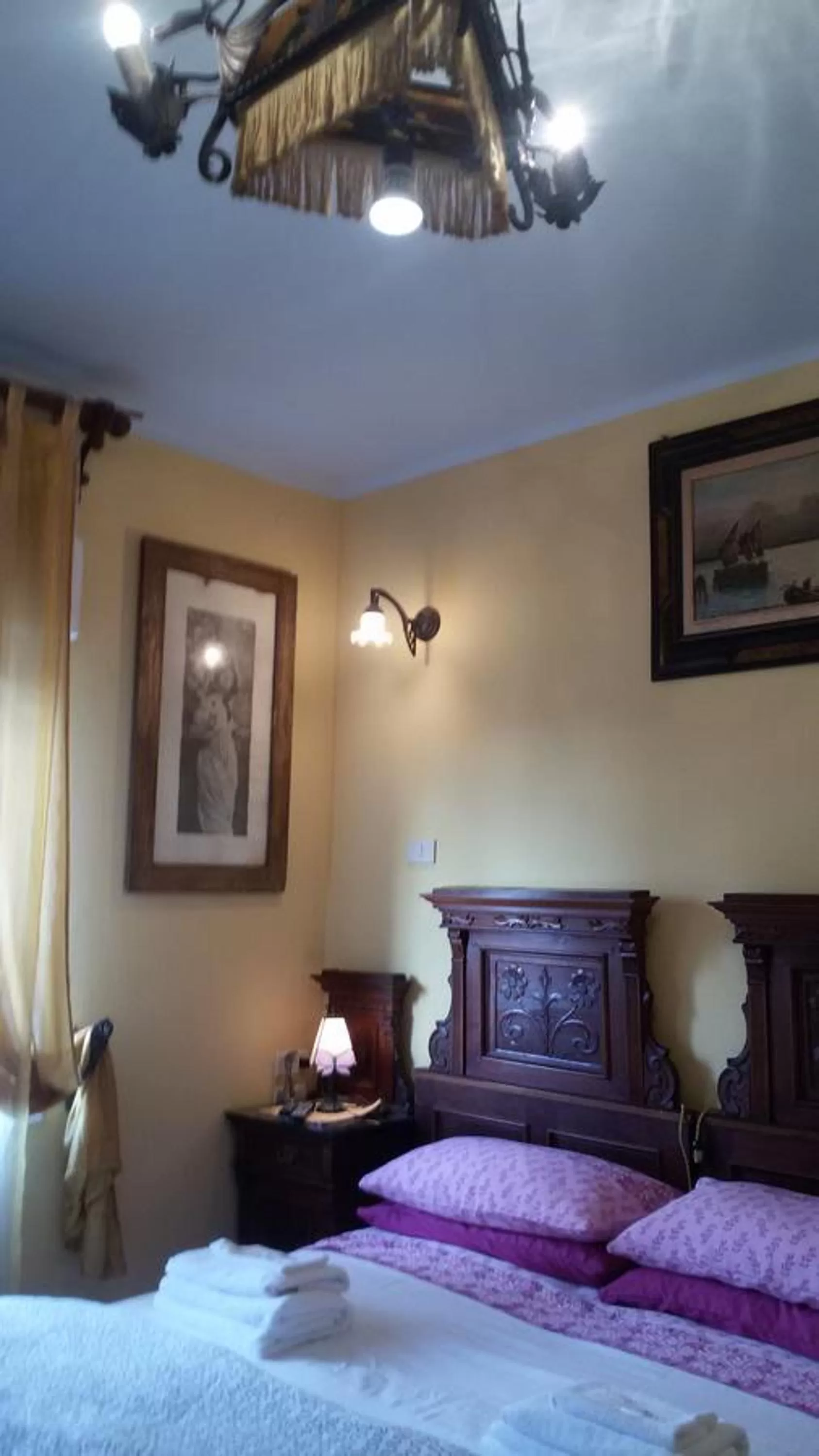 Bed in Villa Fiorita