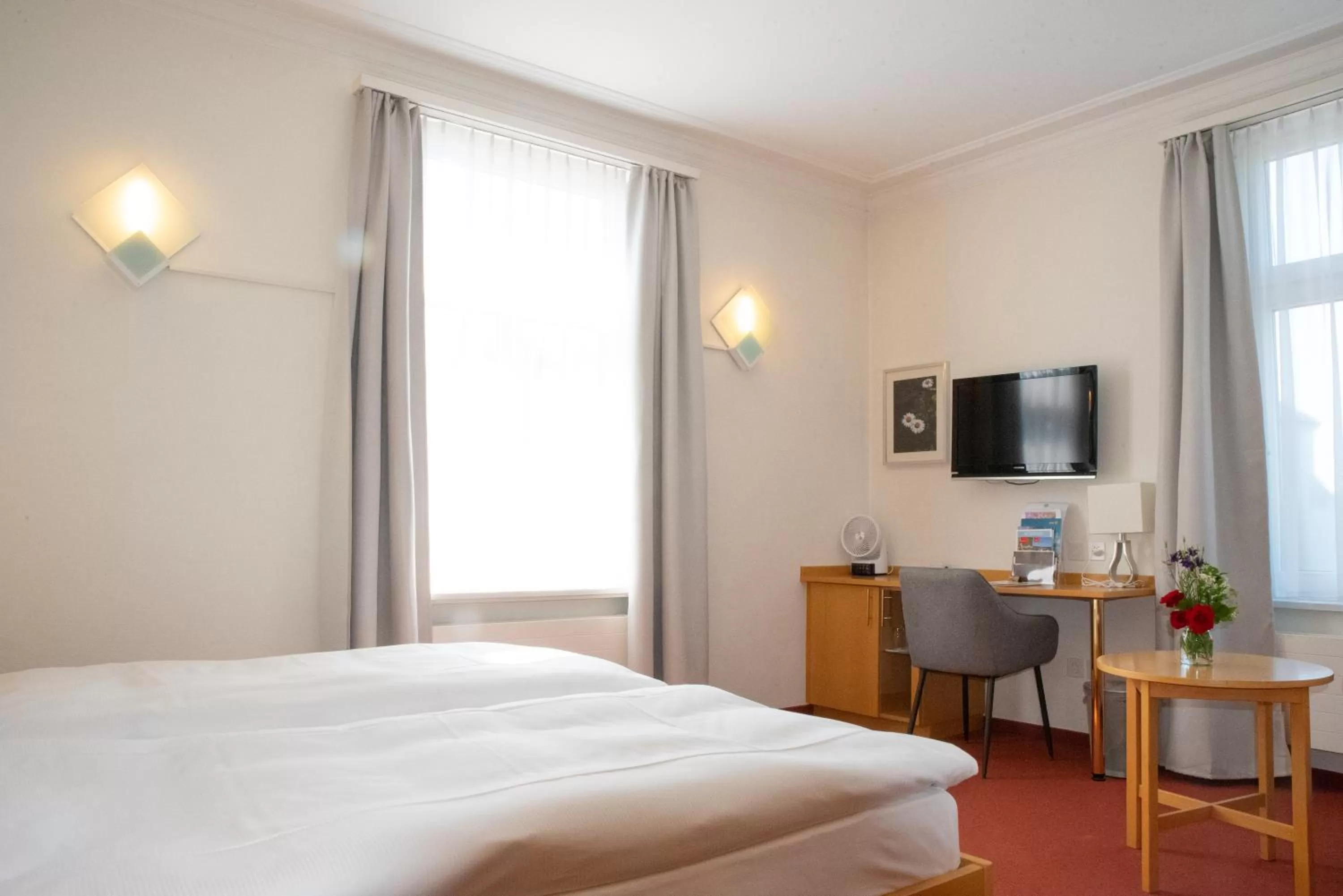 Photo of the whole room, Bed in Hotel Promenade