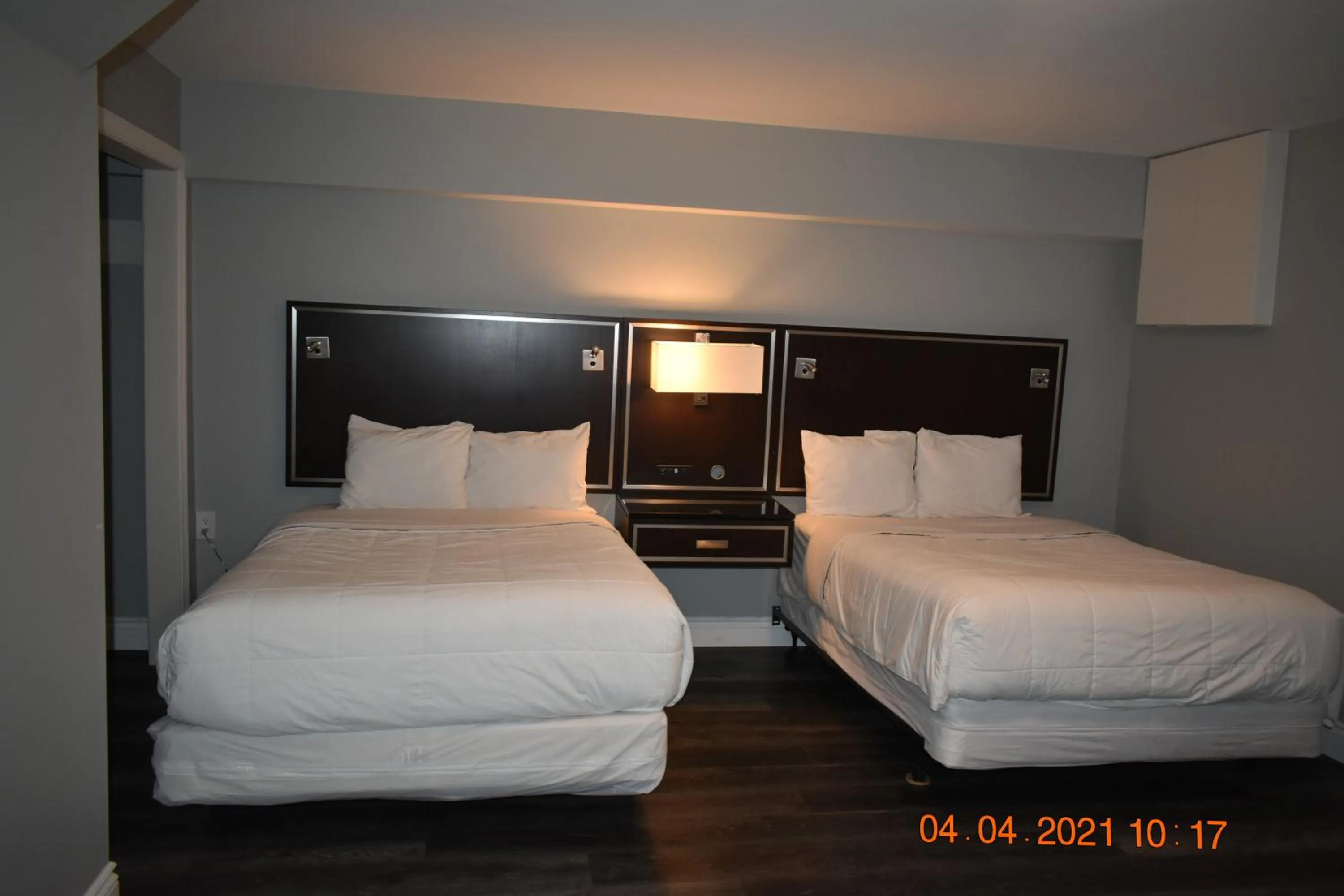 Bed in Time Travellers Motel