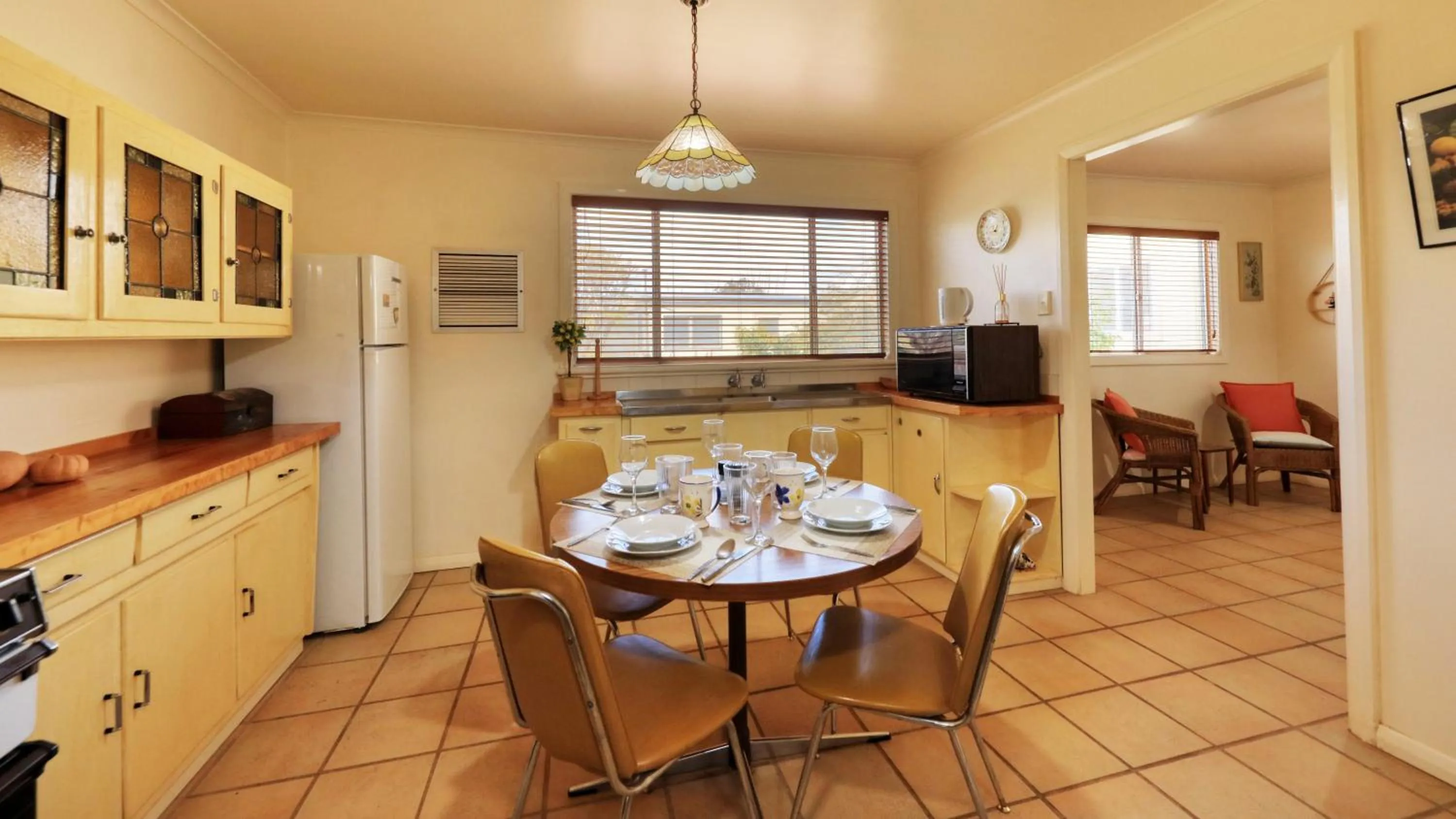Kitchen or kitchenette in Charles Rasp Motor Inn & Cottages