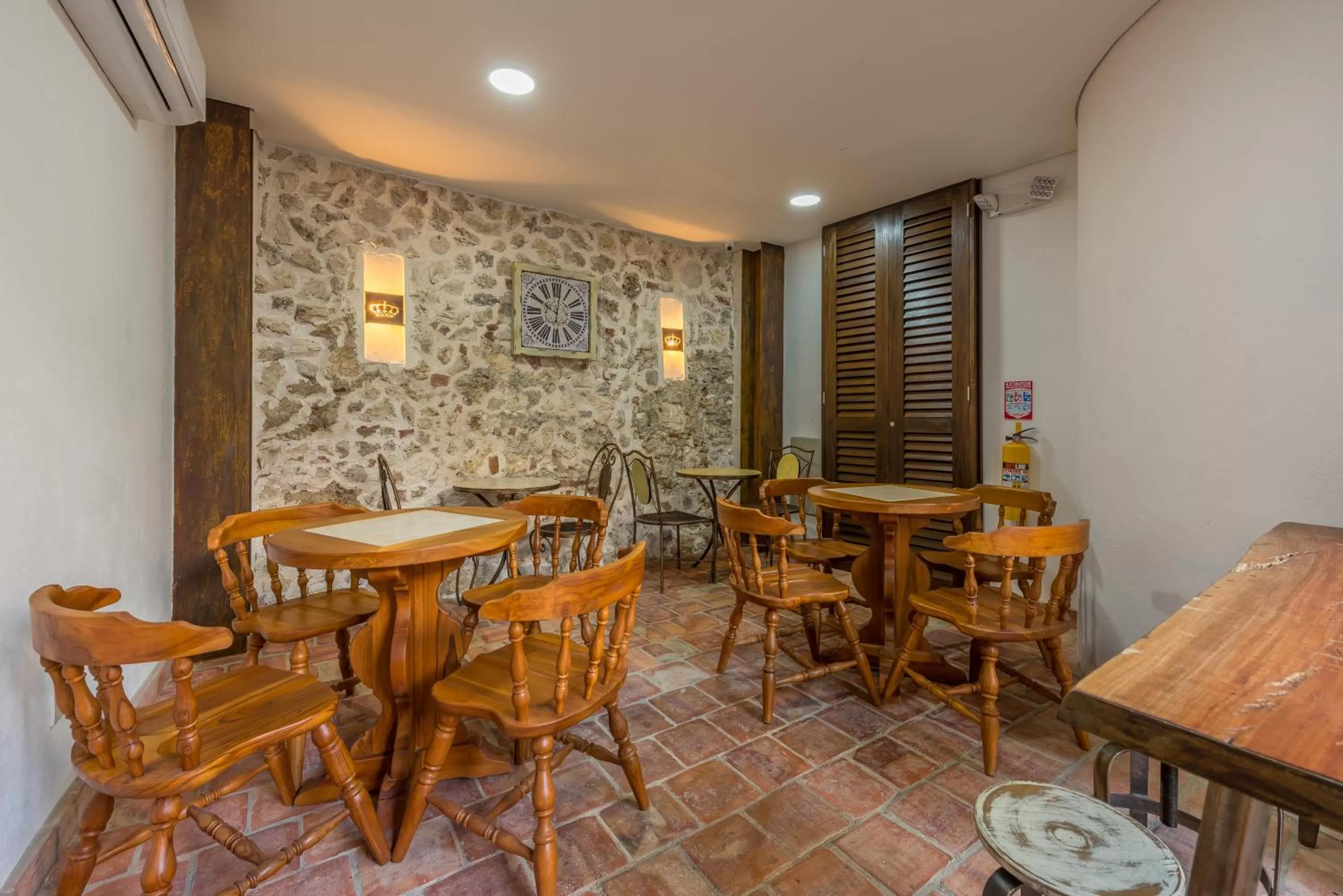 Restaurant/places to eat in Getsemani Cartagena Hotel