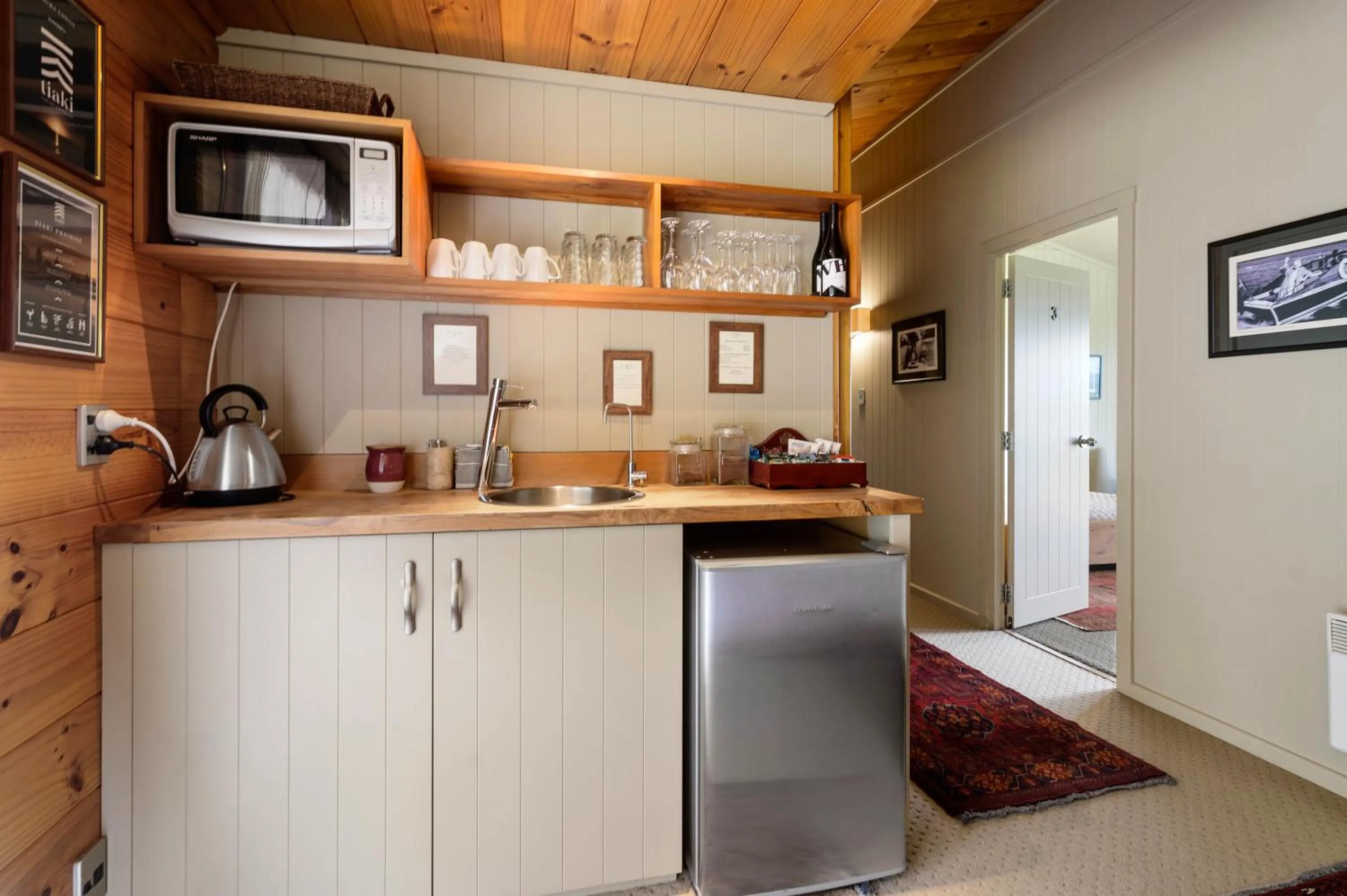 Coffee/tea facilities in Koura Lodge