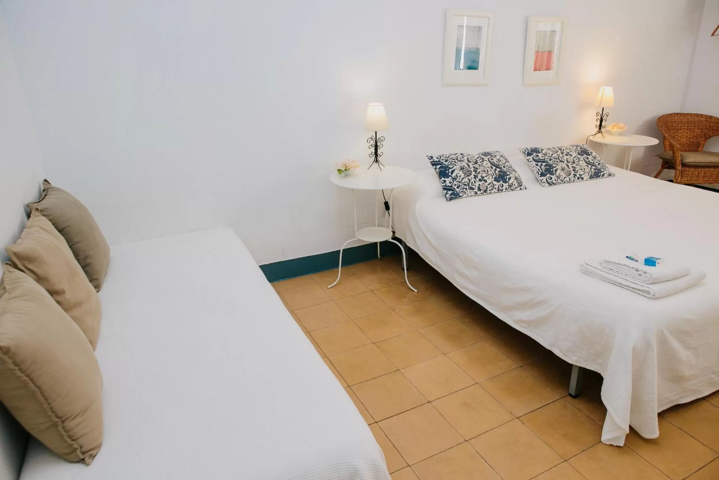 Photo of the whole room, Bed in Ally's Bed&Breakfast,