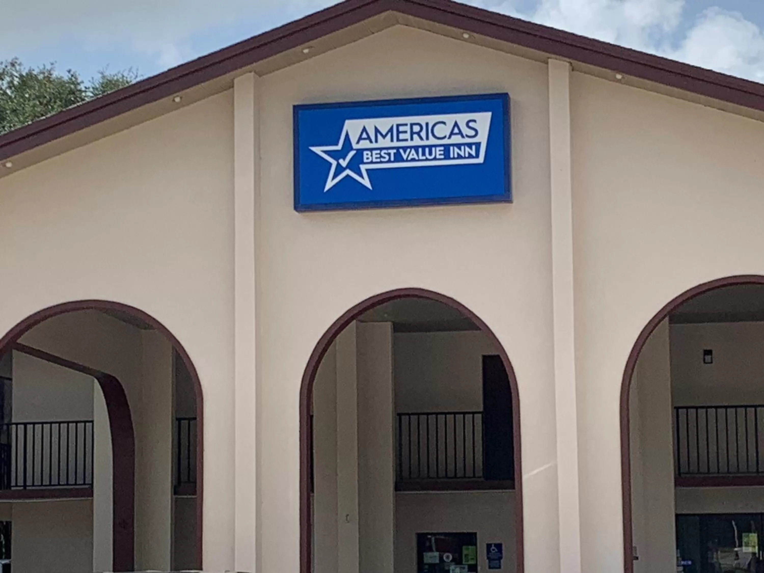 Property building in Americas Best Value Inn & Suites Melbourne