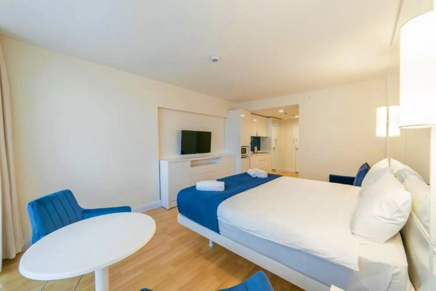 Bed in Luxury Sea View Aparthotel In Orbi City Batumi