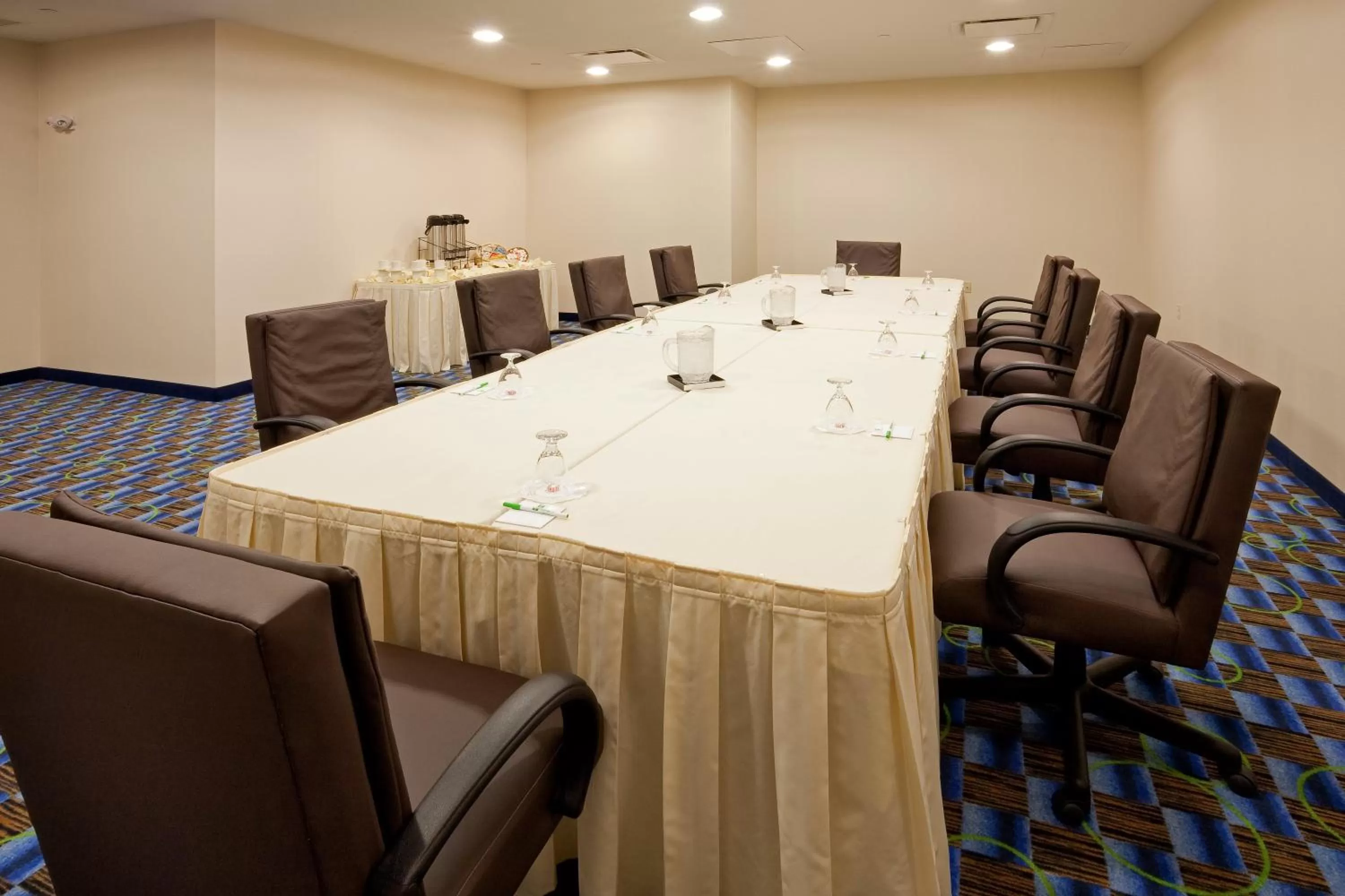 Meeting/conference room in Holiday Inn Williamsport by IHG