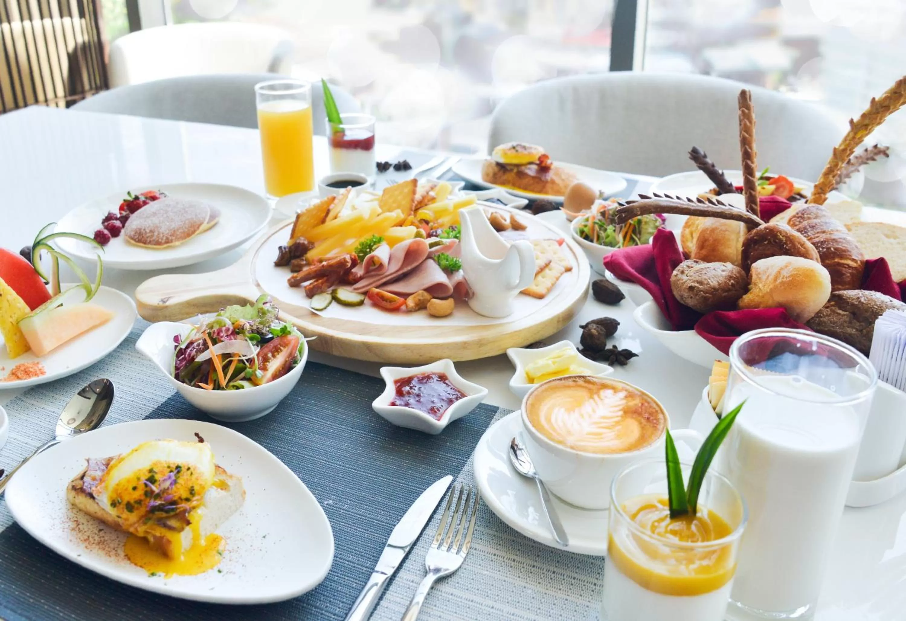 Buffet breakfast in DQua Hotel