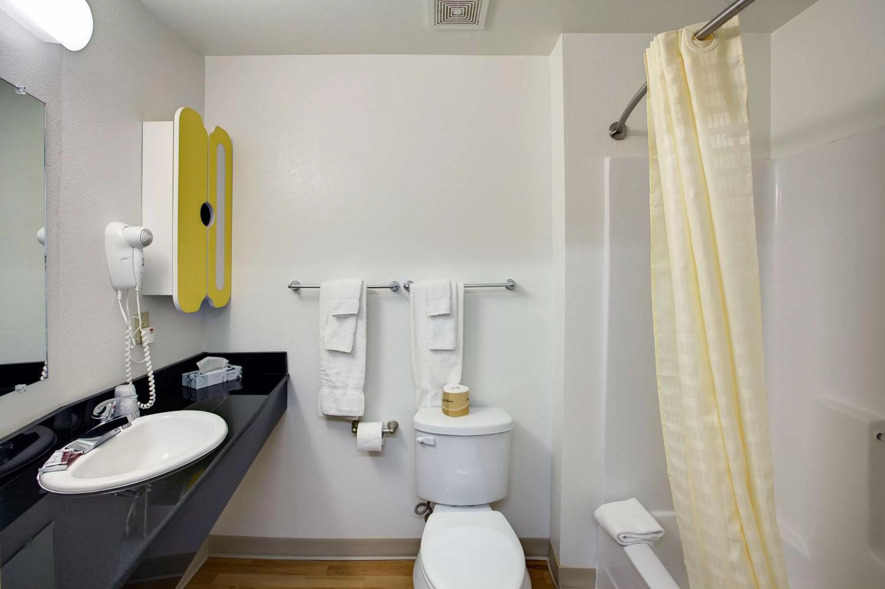 Toilet in Studio 6-Sweetwater, TX