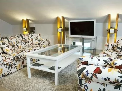 Seating area in Ahlströmin Ruukki Noormarkku