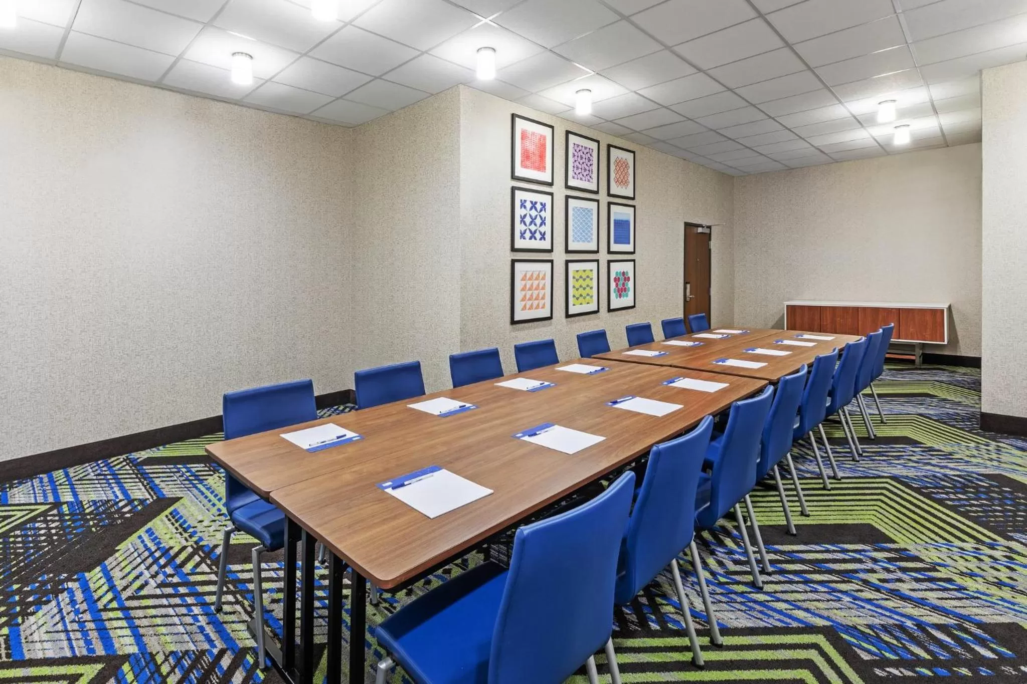 Meeting/conference room in Holiday Inn Express & Suites - Houston - Downtown North by IHG