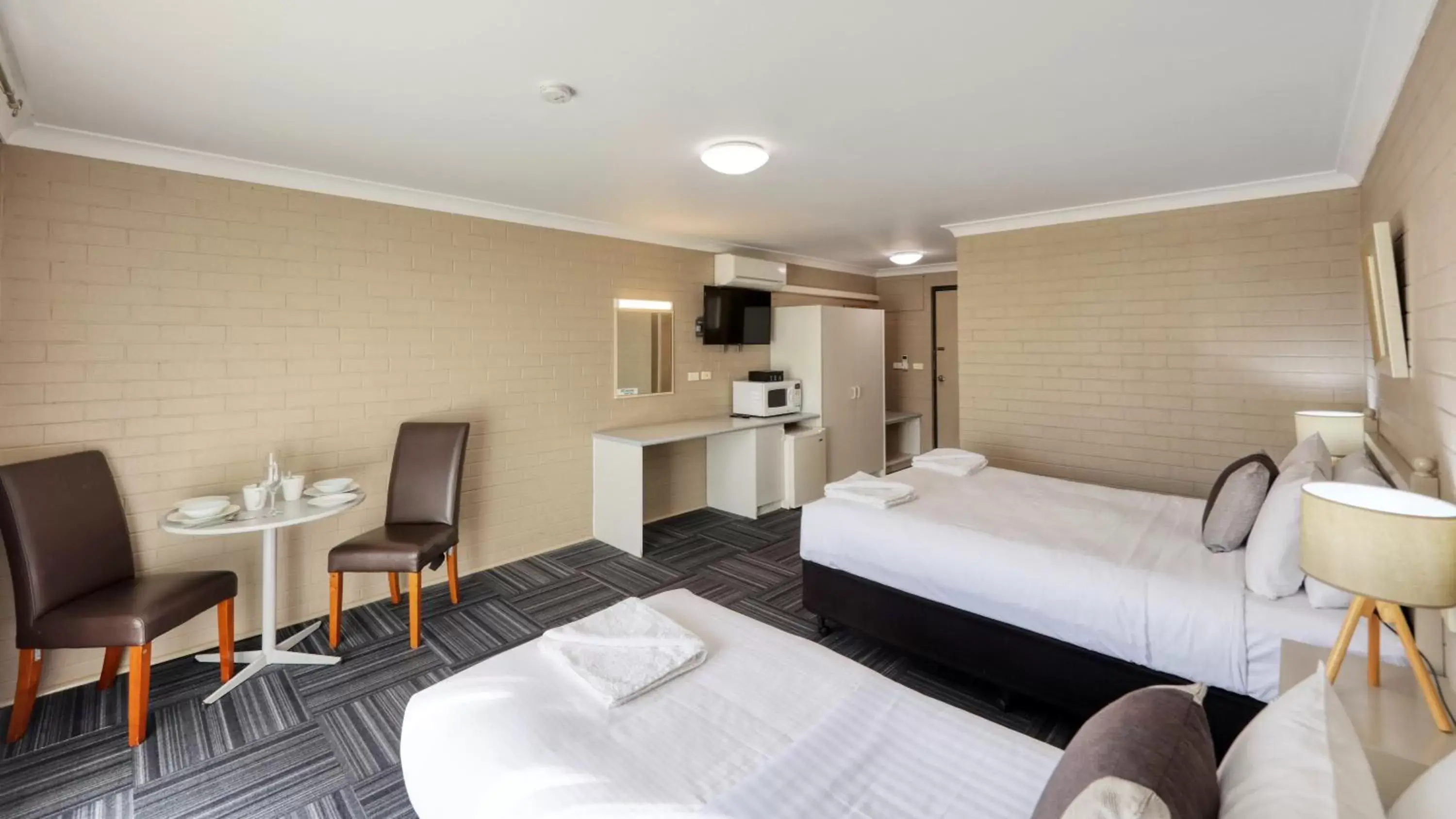 Double or Twin Room in Canowindra Riverview Motel Double or Twin Room in Canowindra Riverview Motel