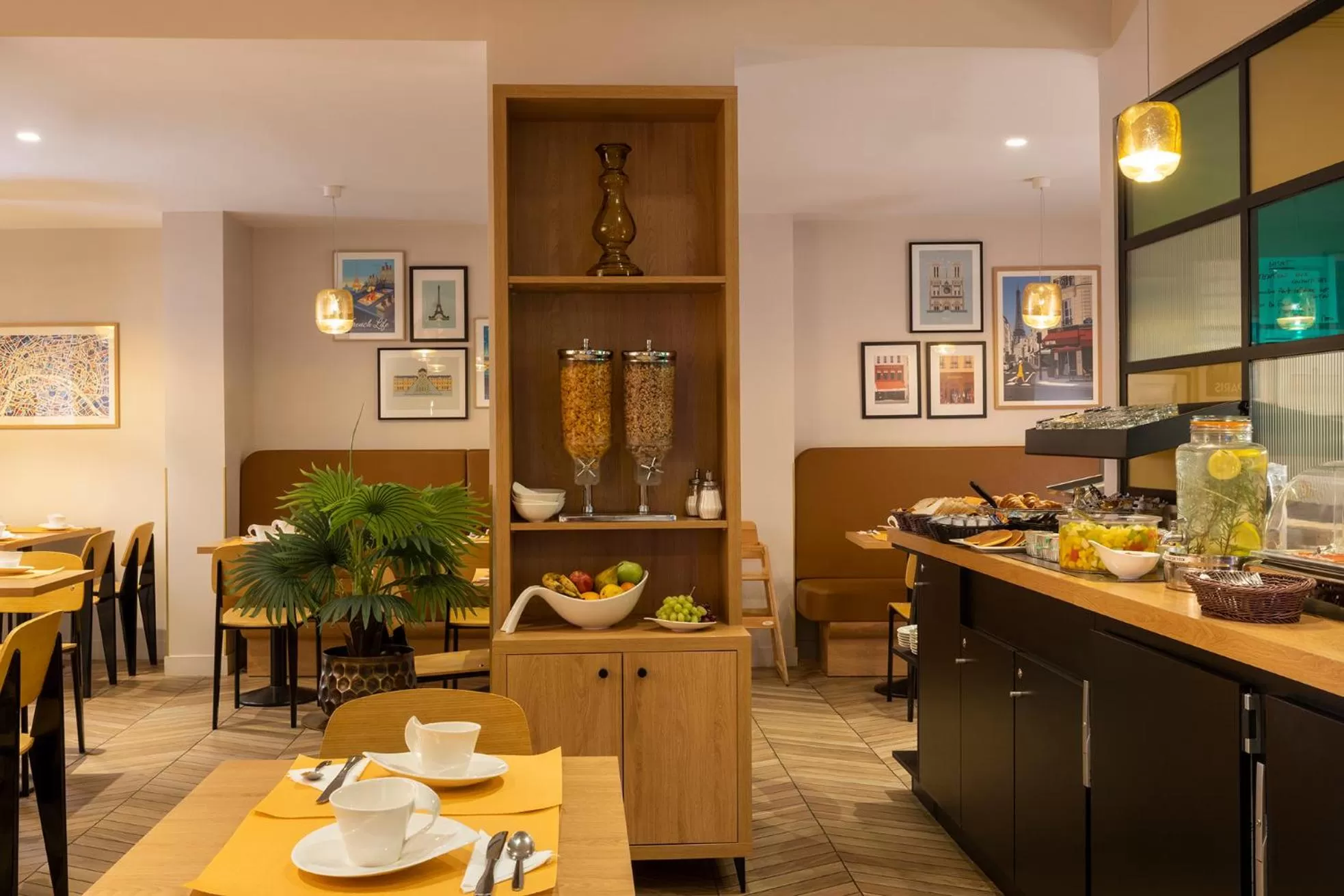 Restaurant/places to eat in Palym