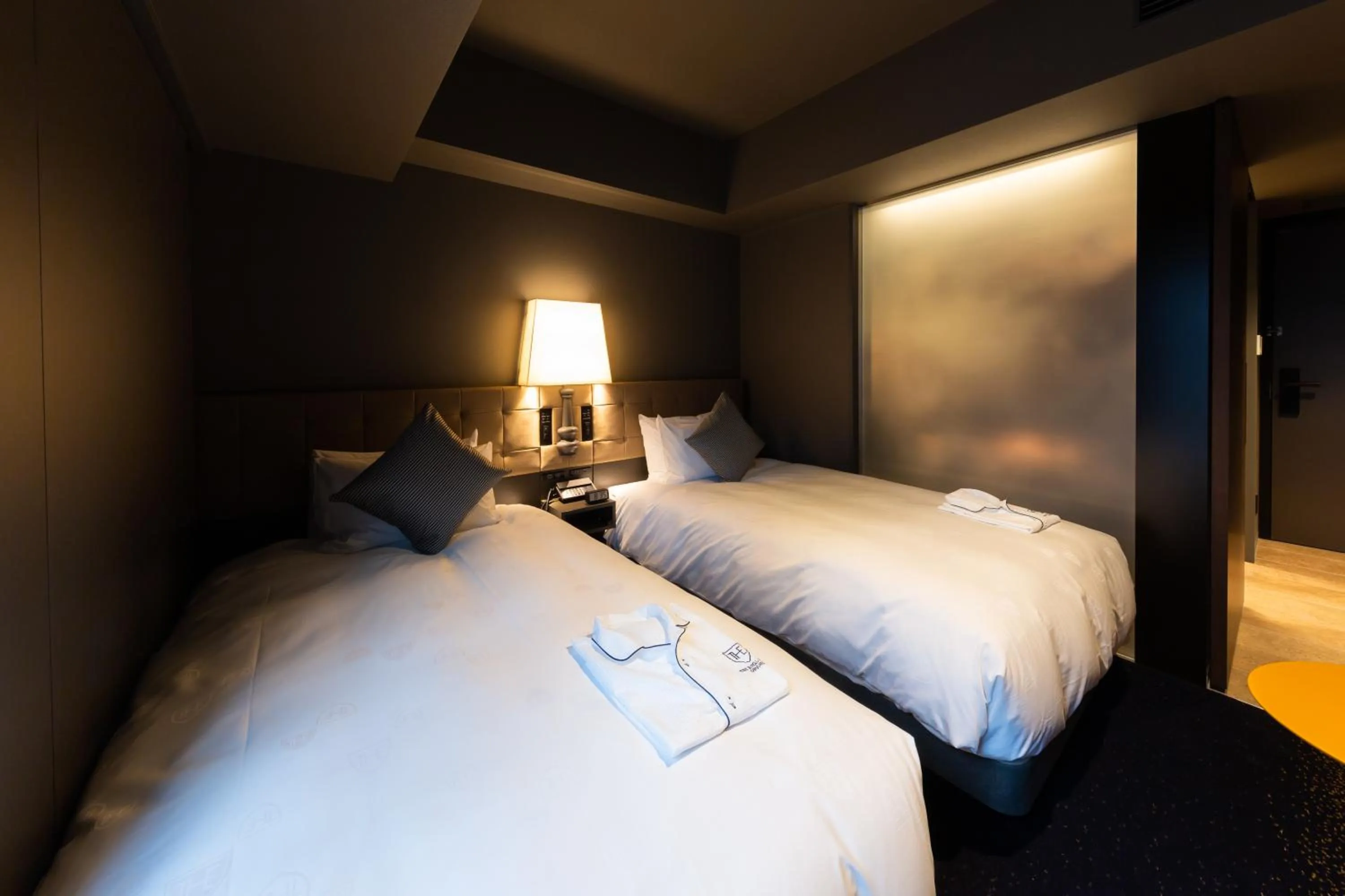 Bed in The Royal Park Canvas - Ginza 8