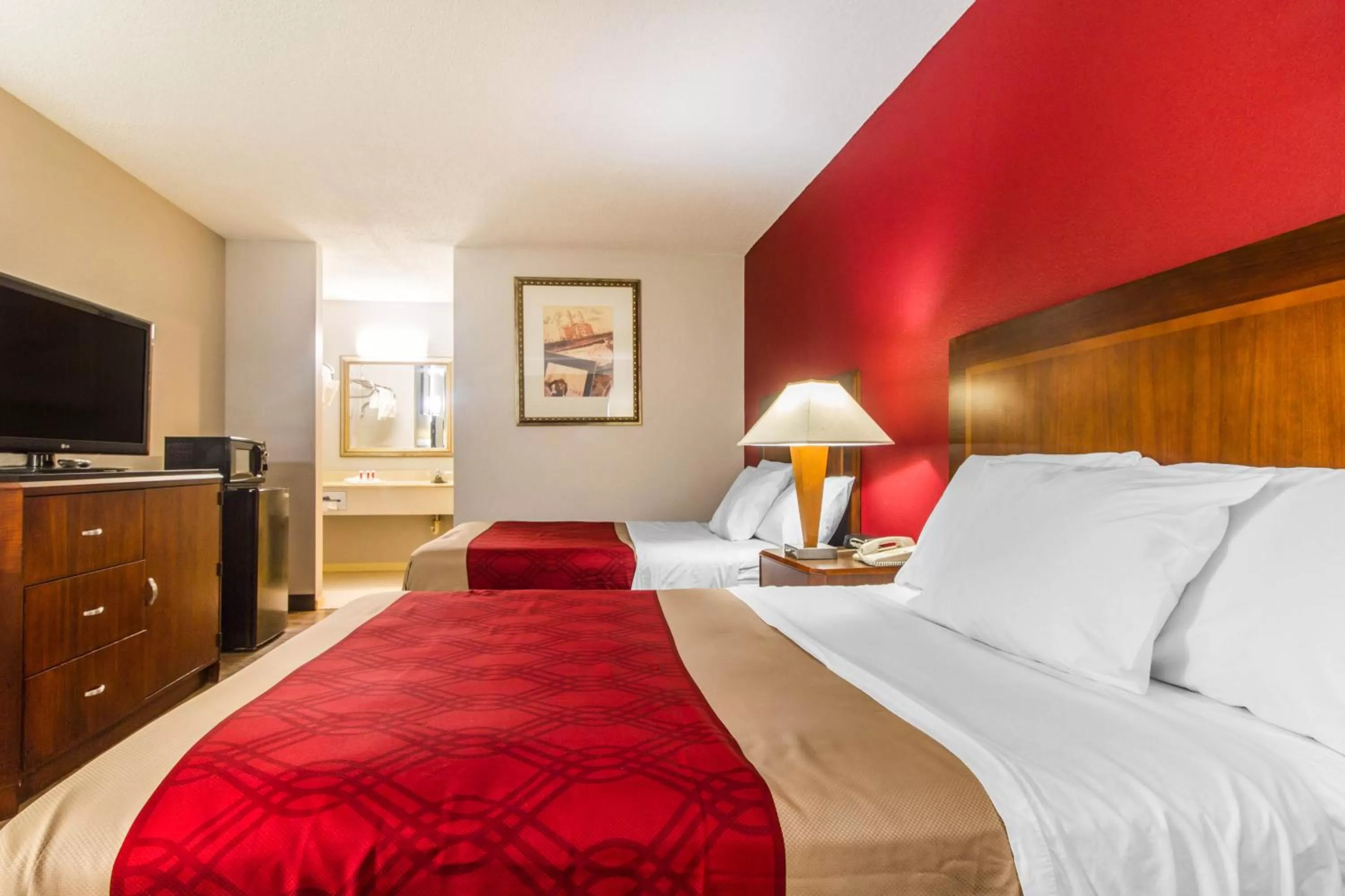 Bed in Econo Lodge - Athens