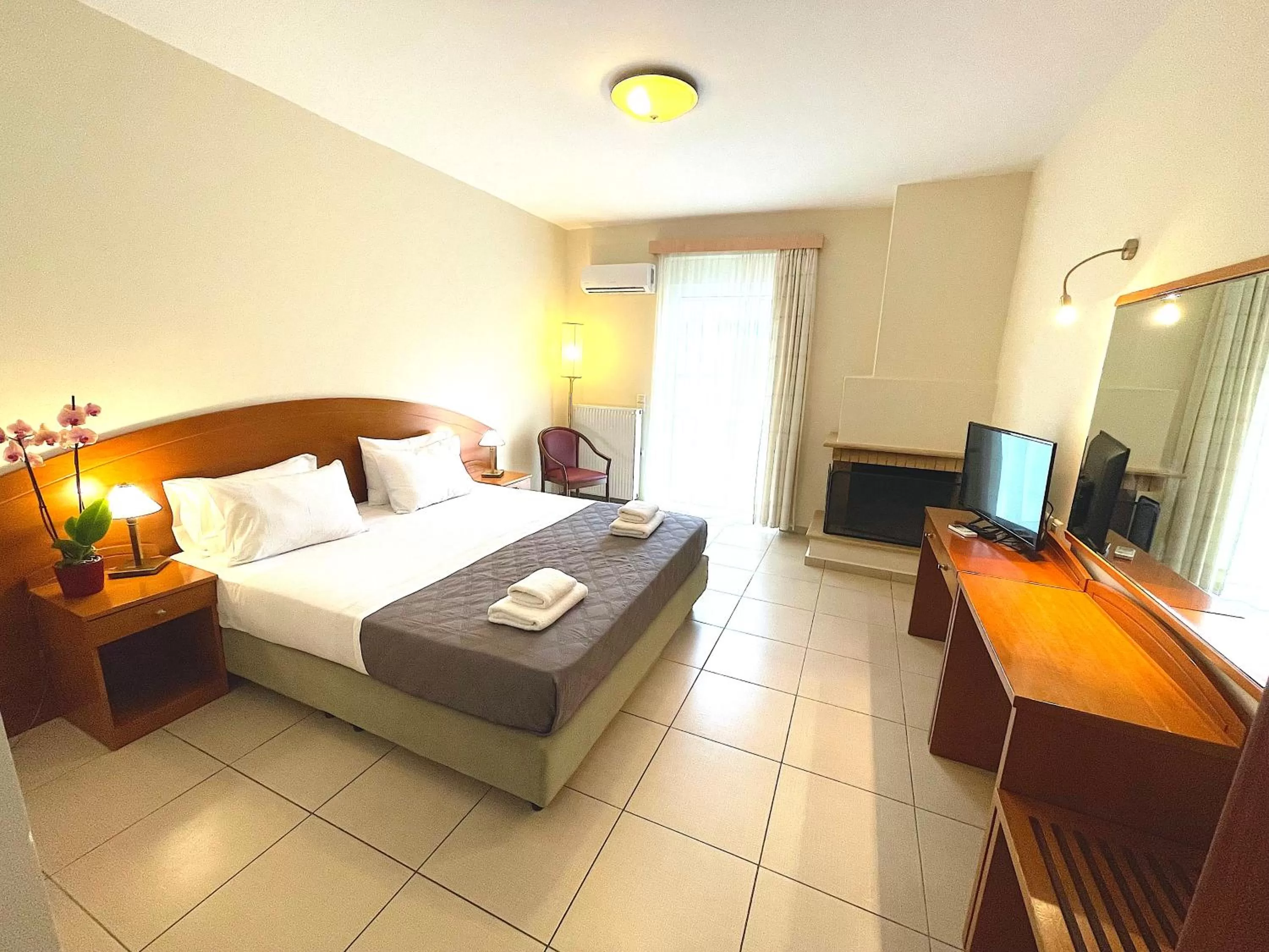 Bed in Corinthian Village