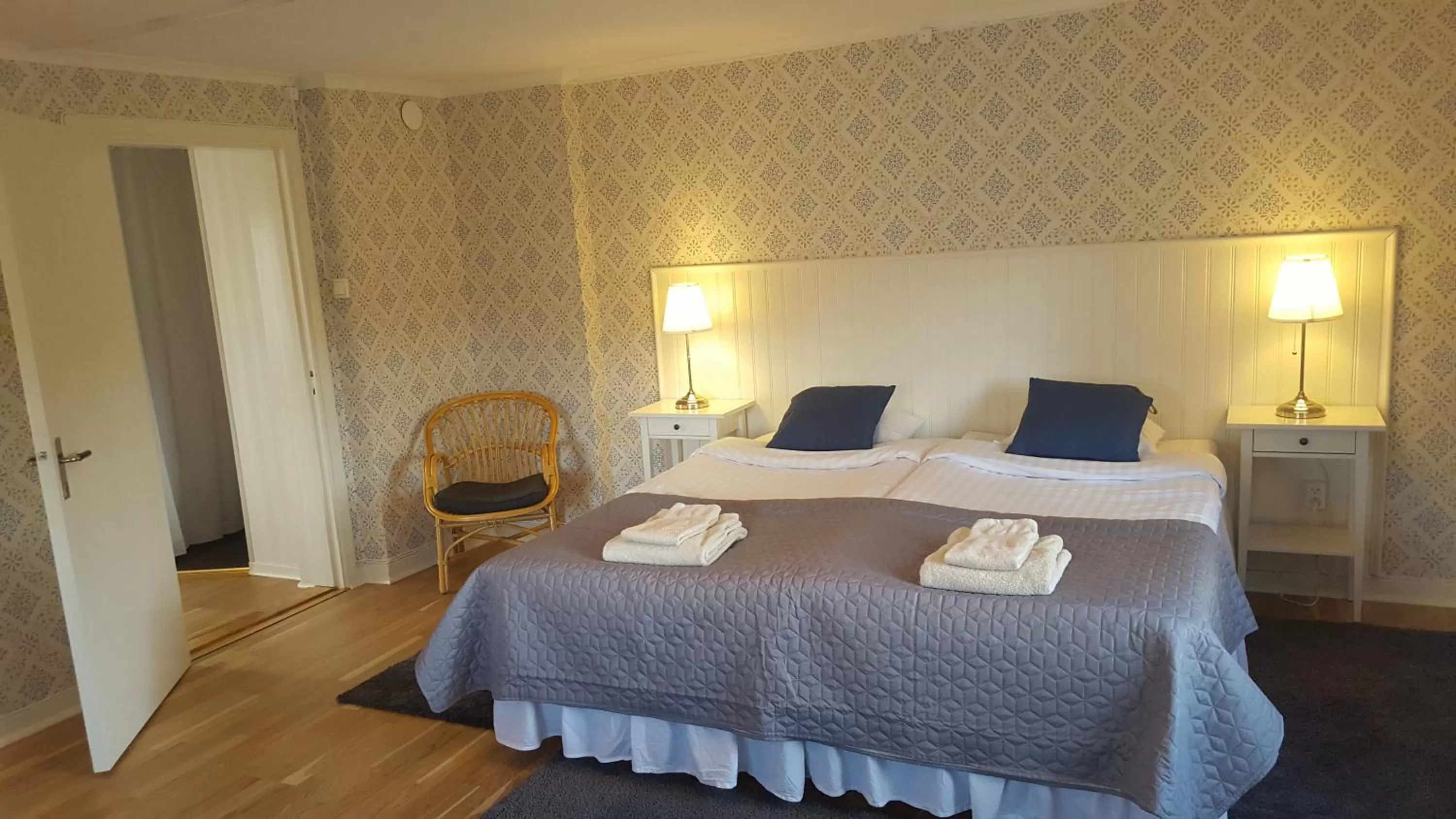 Photo of the whole room, Bed in Långshyttans Brukshotell