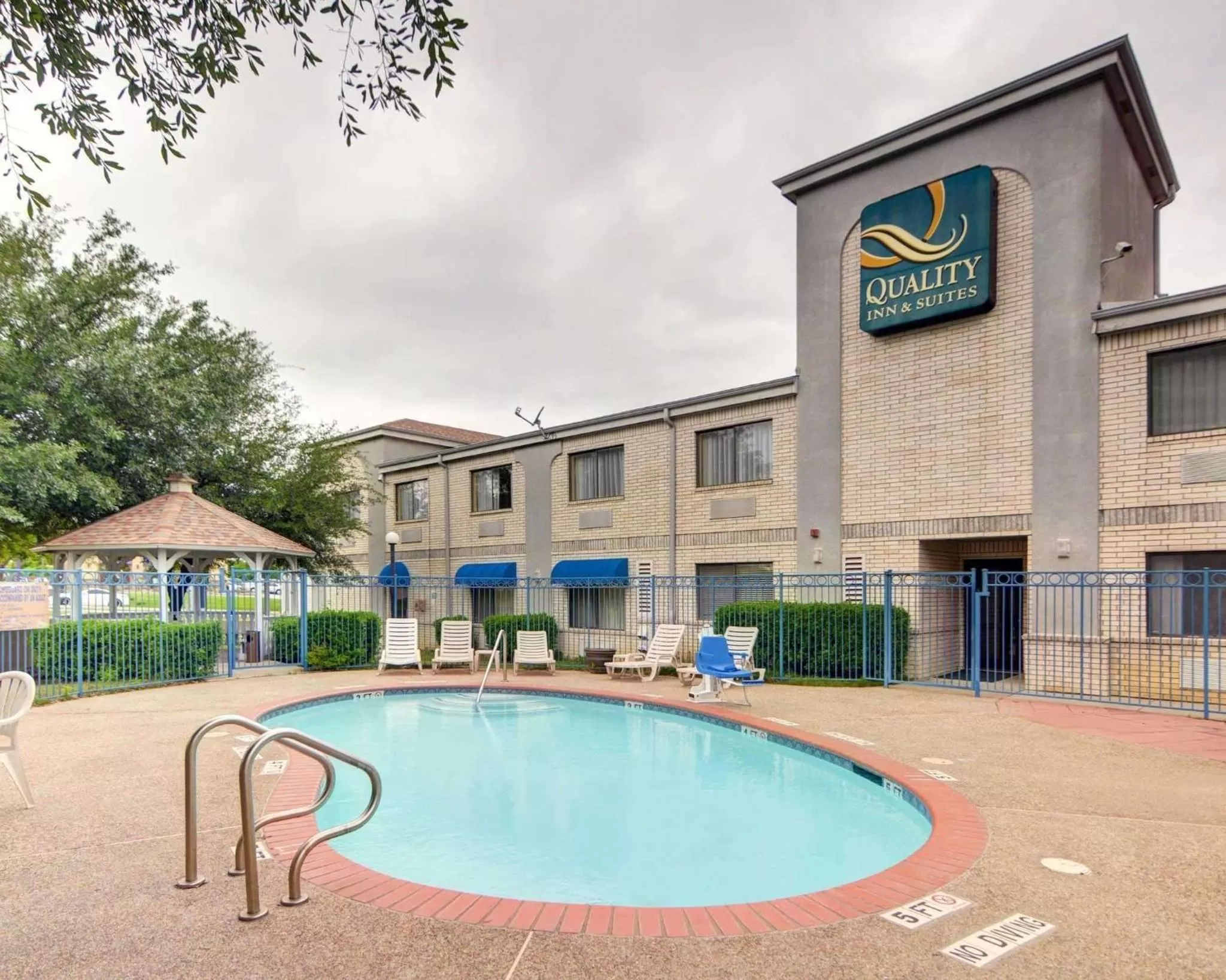 On site in Quality Inn & Suites Grand Prairie South