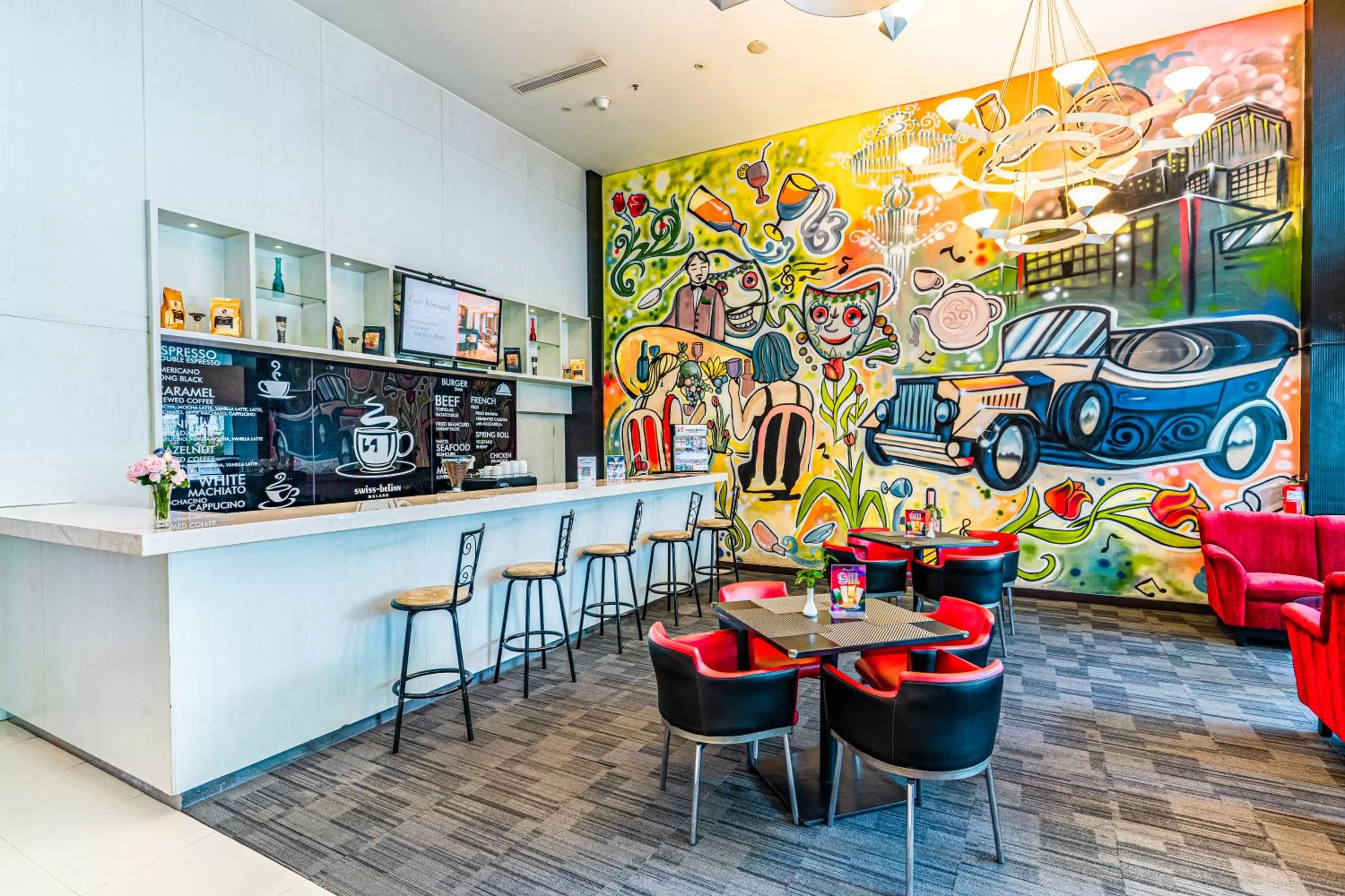 Lounge or bar in Swiss-Belinn Malang