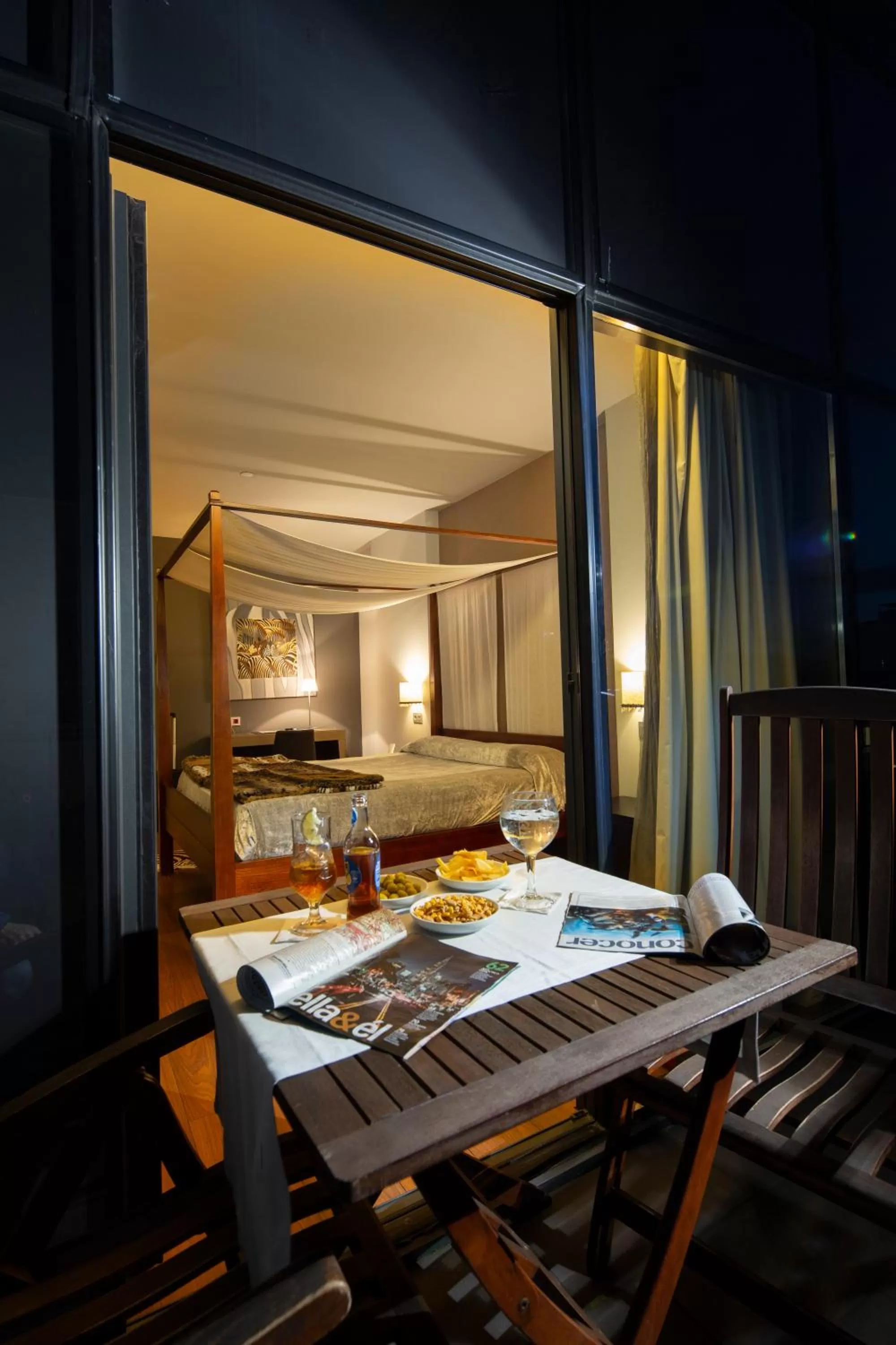 Bed in Silken Axis Vigo