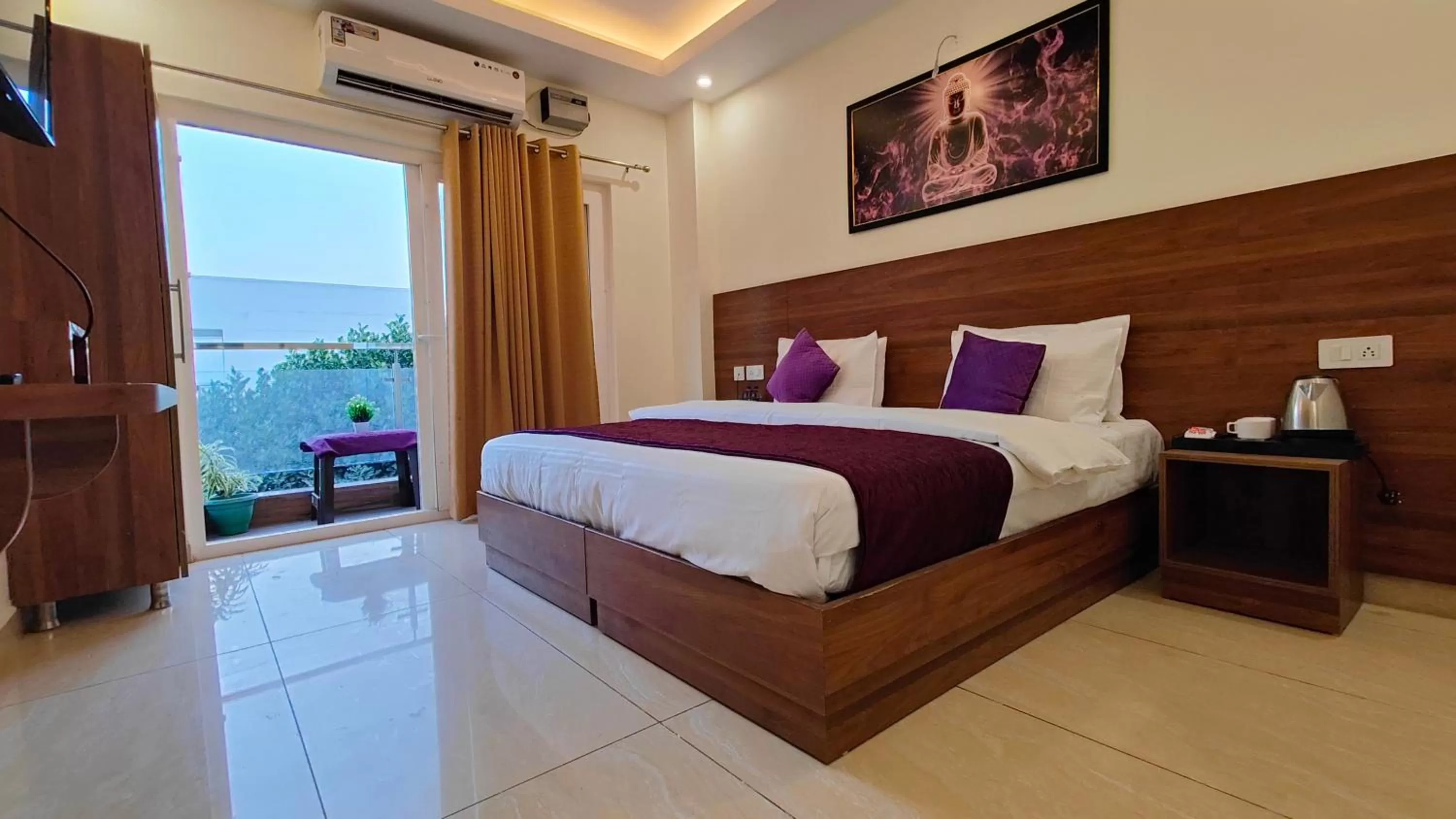 Bed in Perfectstayz Value Forest Valley Near Waterfall